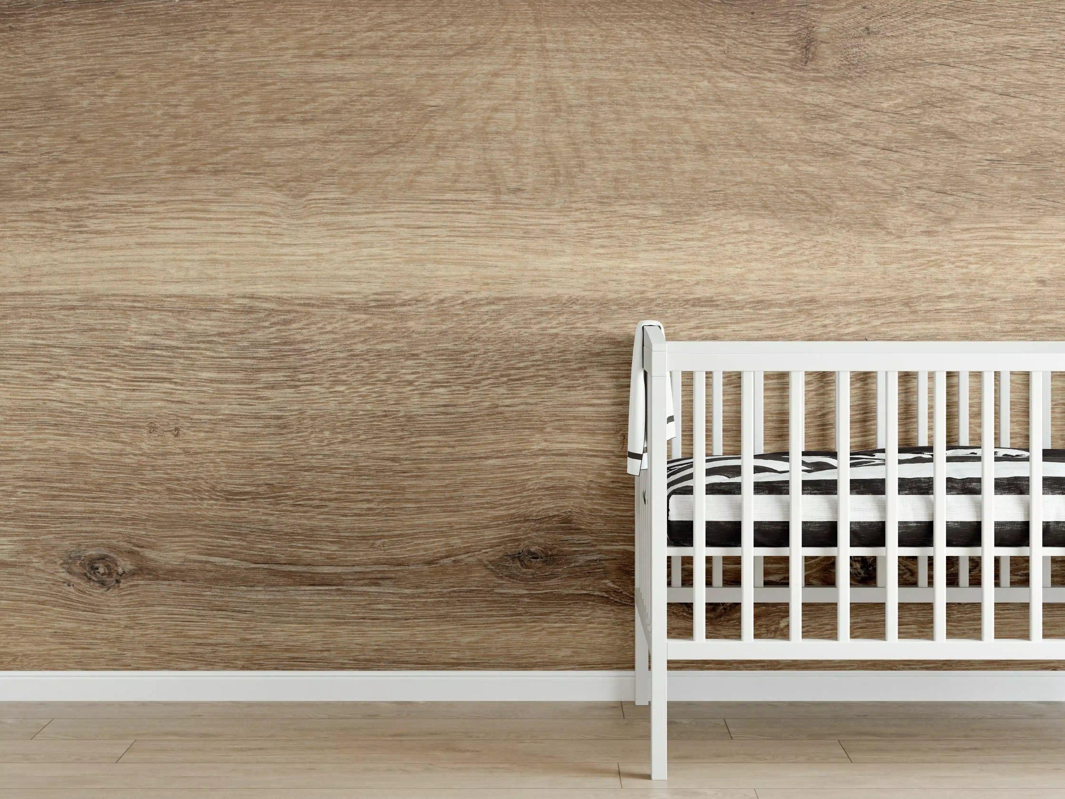 Babyzimmer Wandgestaltung - Naturbraune Altholztextur 2