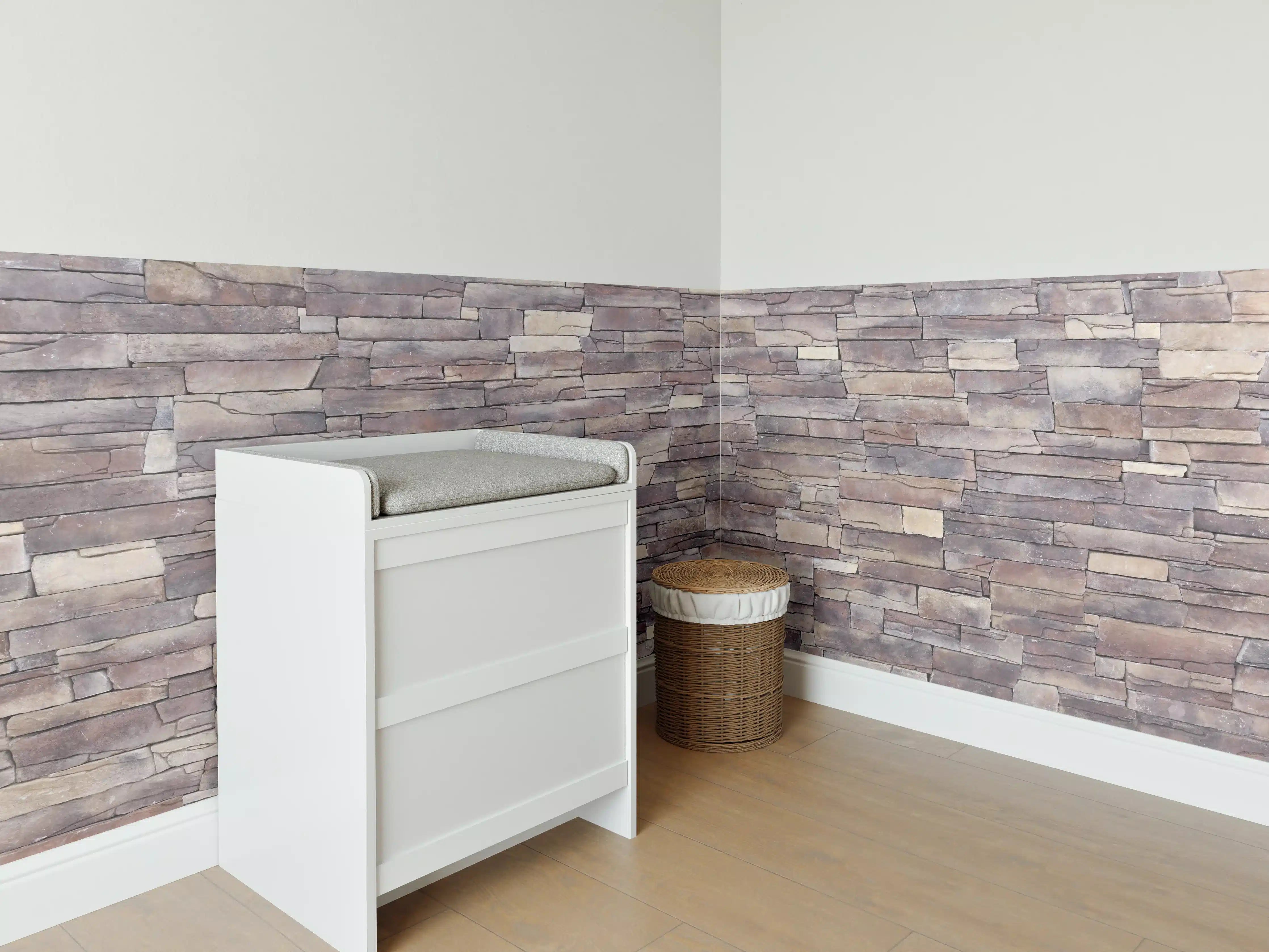 Babyzimmer Wandgestaltung - Natursteinmauer aus Sandstein