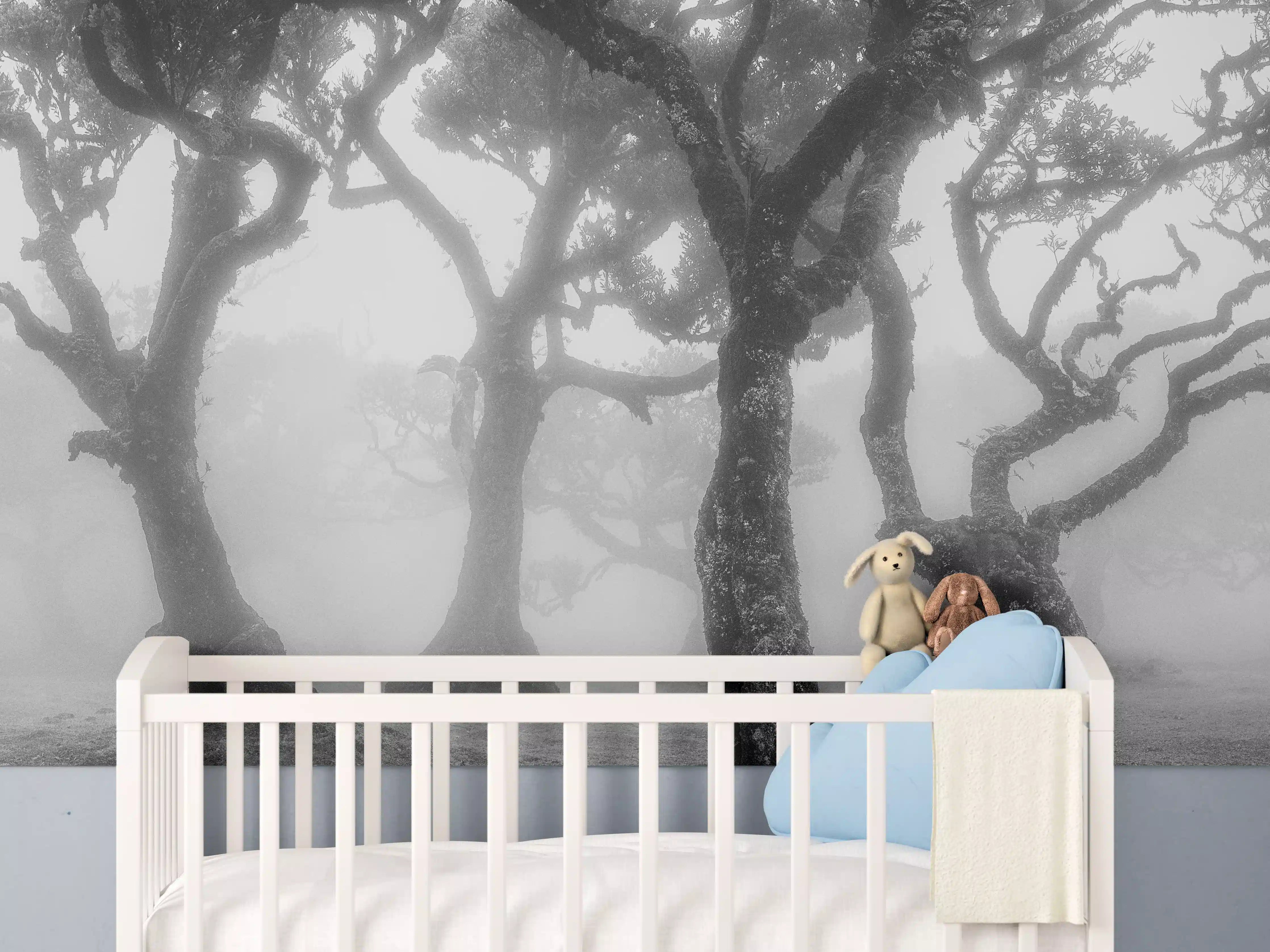Babyzimmer Wandgestaltung - Nebelwald in Schwarz-Weiß