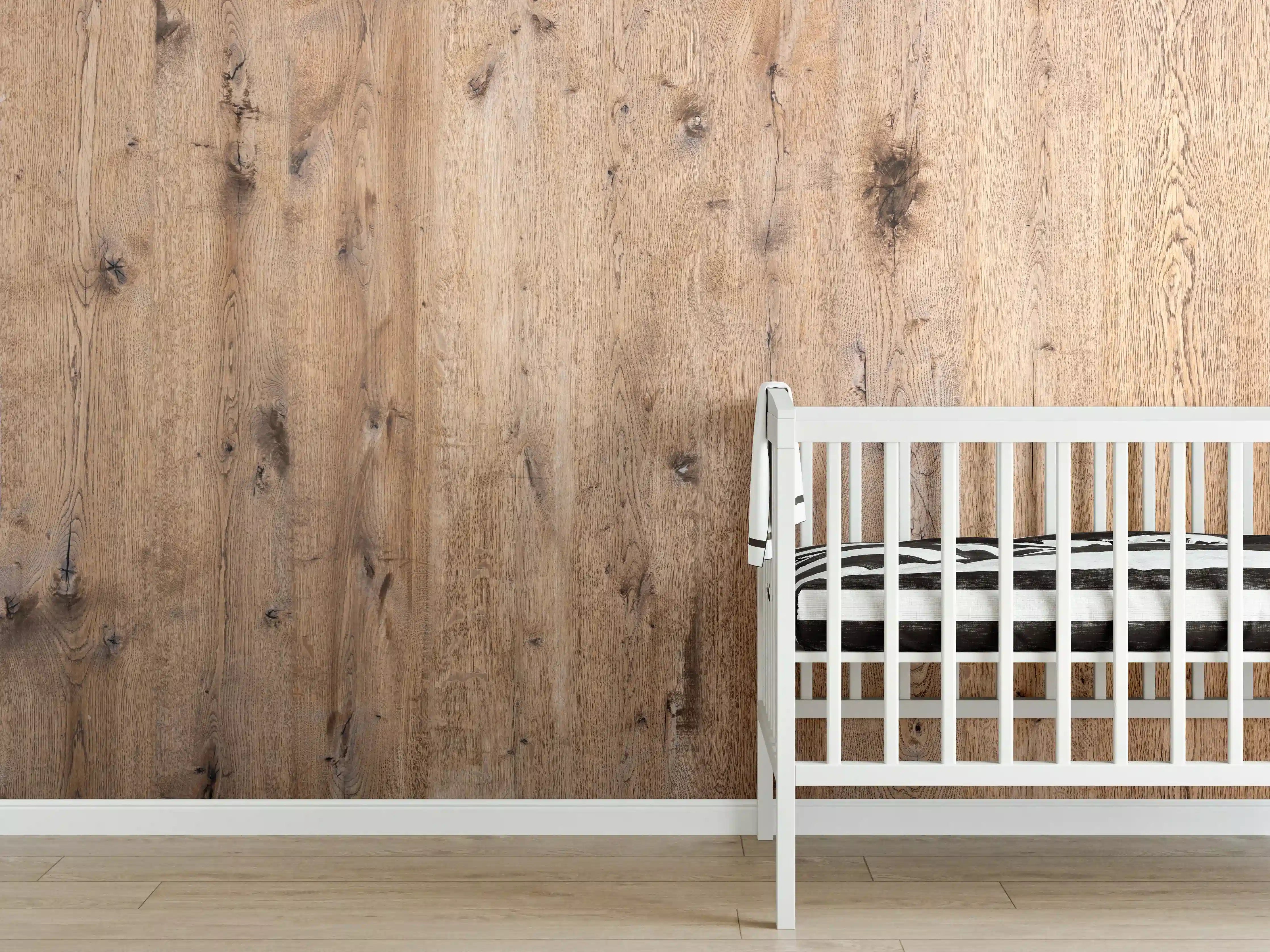 Babyzimmer Wandgestaltung - Organische Eichenholz-Struktur