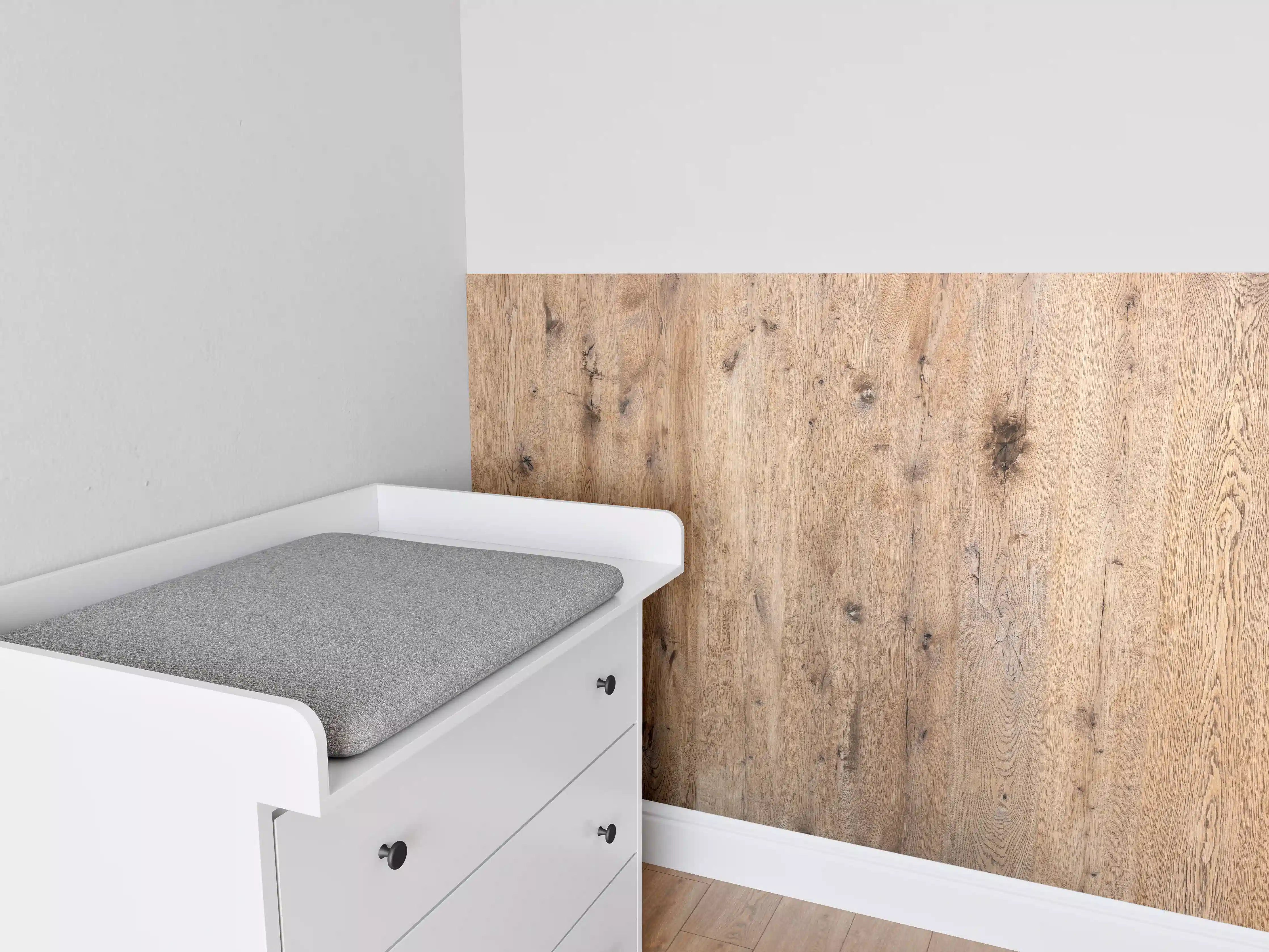 Babyzimmer Wandgestaltung - Organische Eichenholz-Struktur