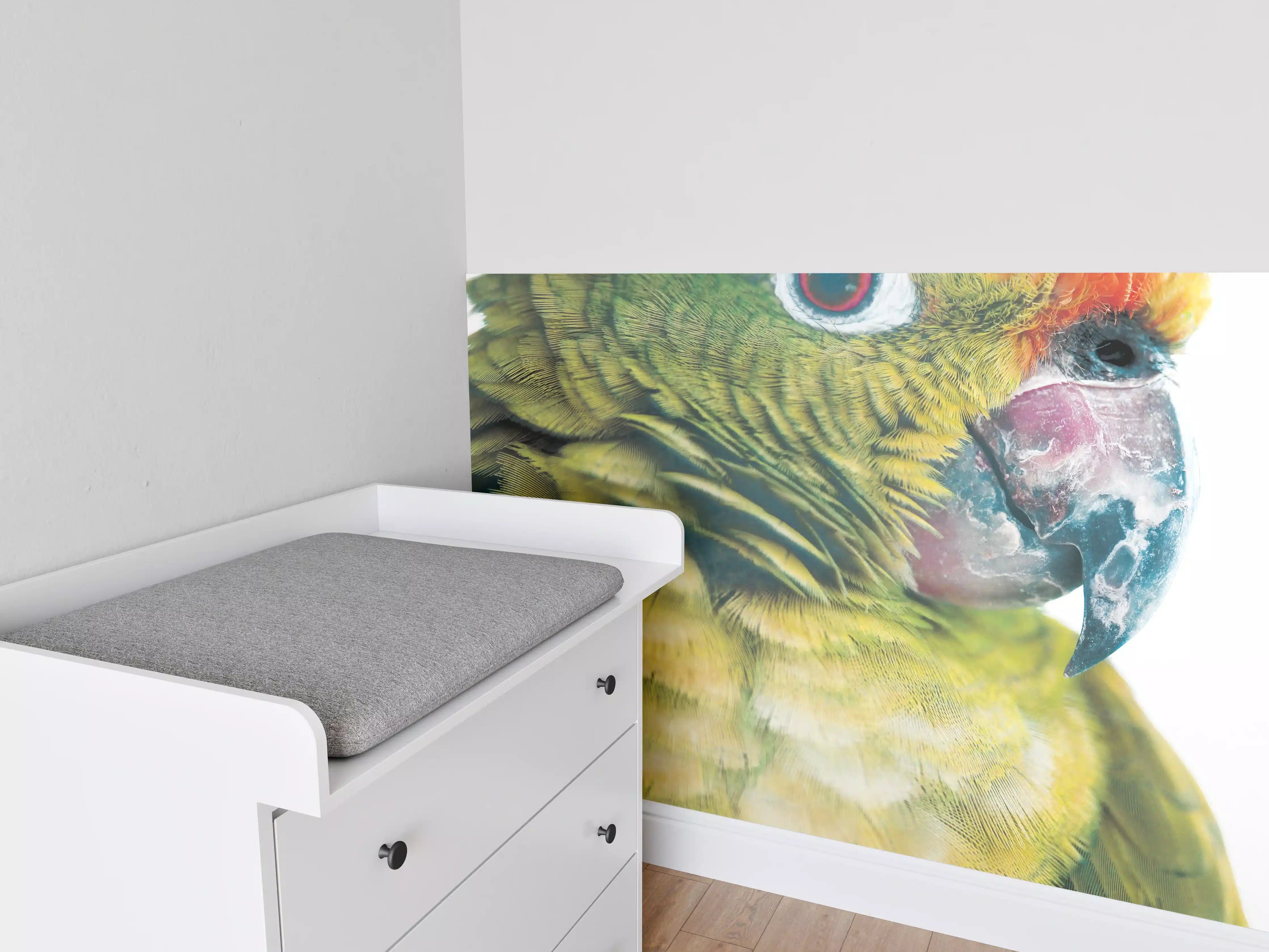 Babyzimmer Wandgestaltung - Papagei - Nahaufname