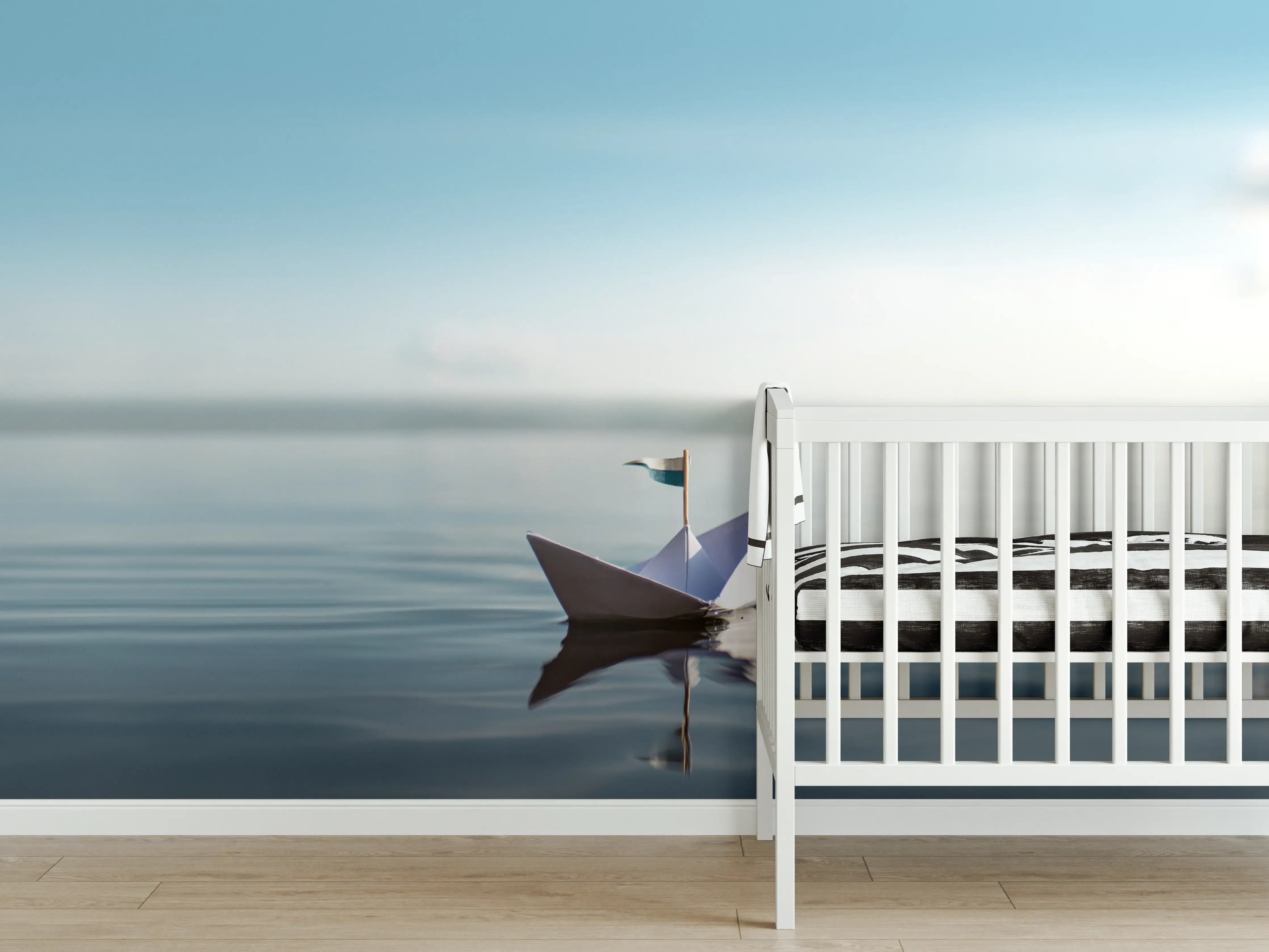 Babyzimmer Wandgestaltung - Papierboot auf ruhigem Meer