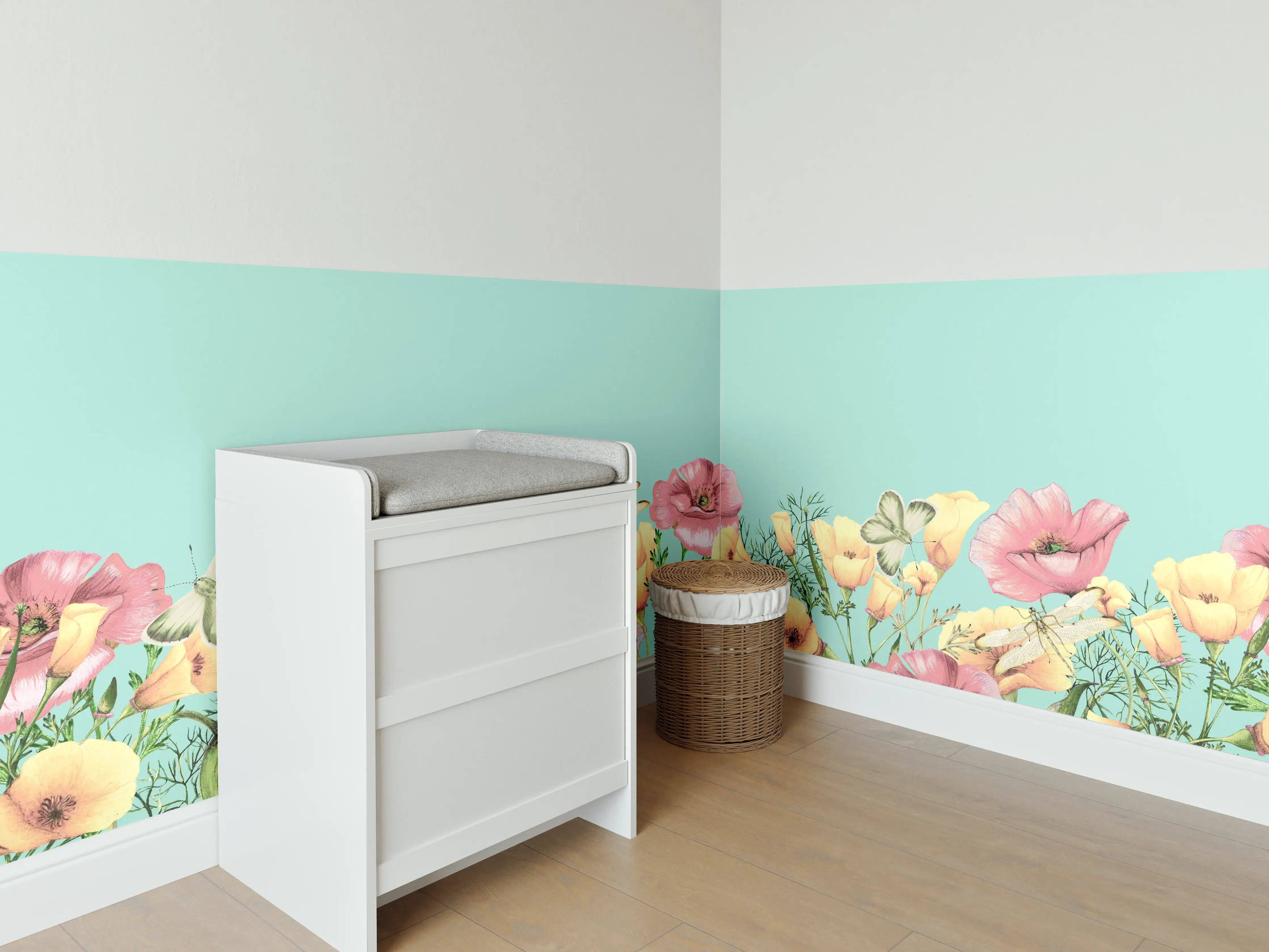 Babyzimmer Wandgestaltung - Pastellfarbene Blumen und Schmetterlinge