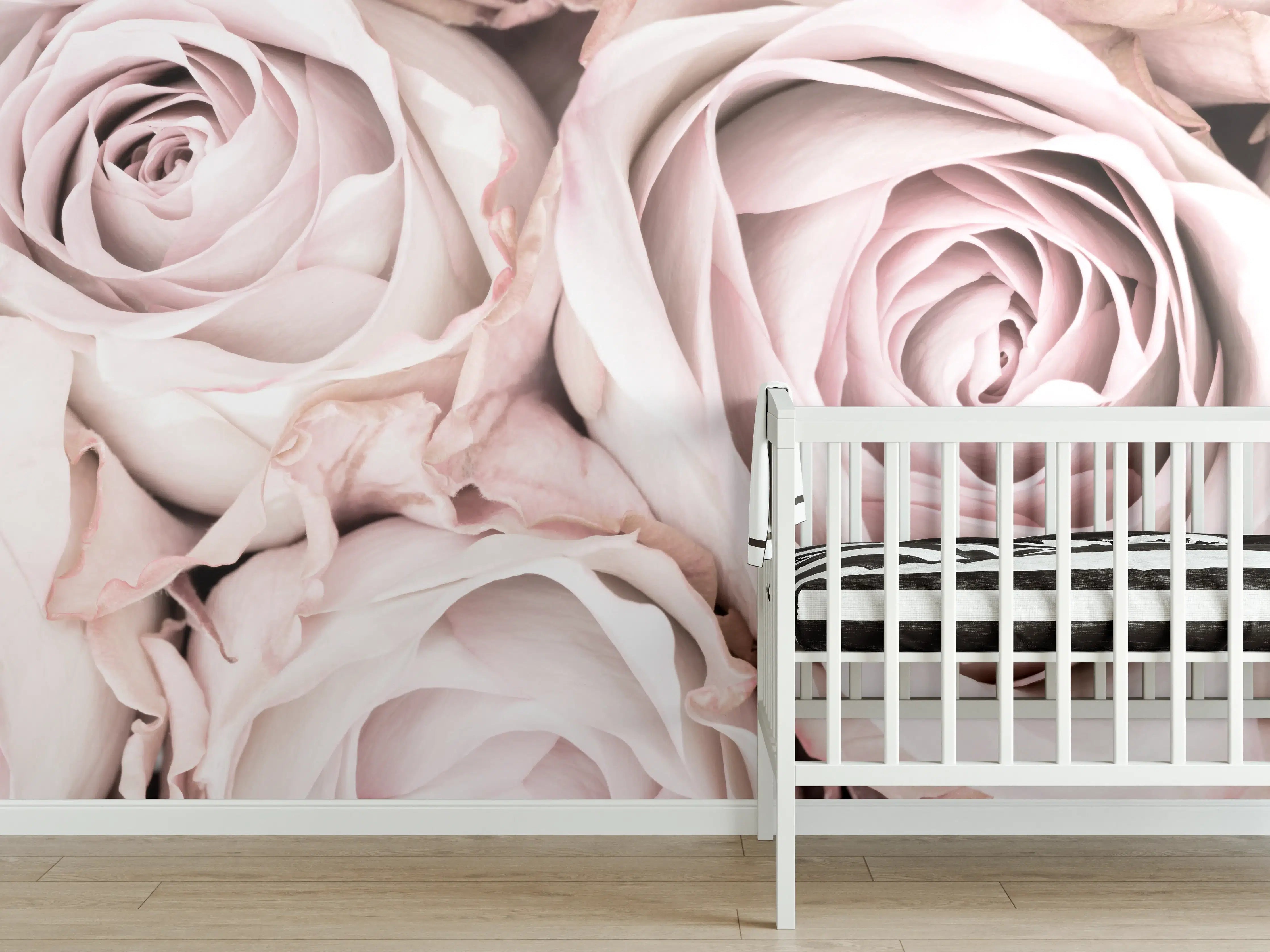 Babyzimmer Wandgestaltung - Pinke Rosen - Floral
