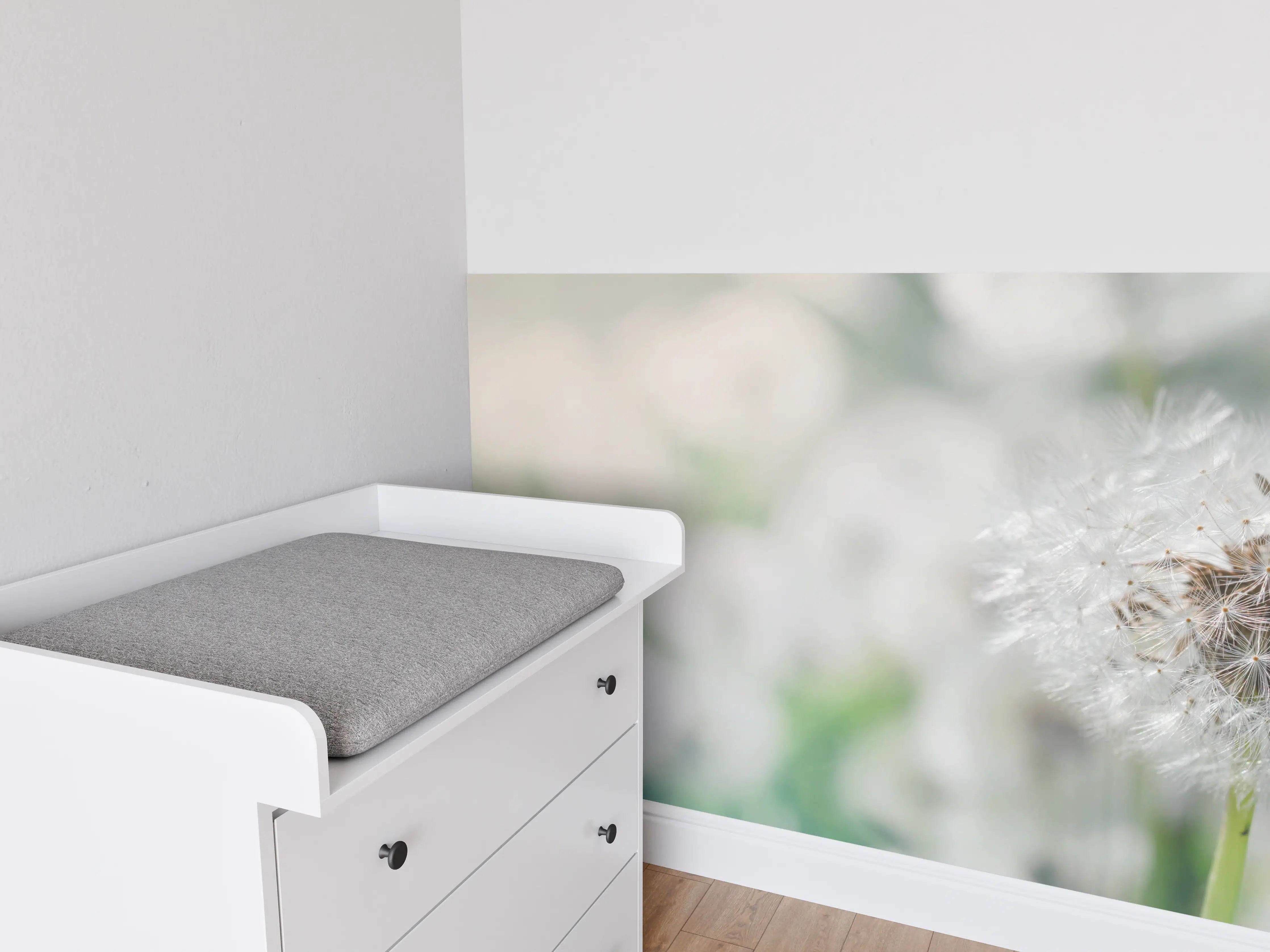 Babyzimmer Wandgestaltung - Pusteblume in Türkis-Weiß