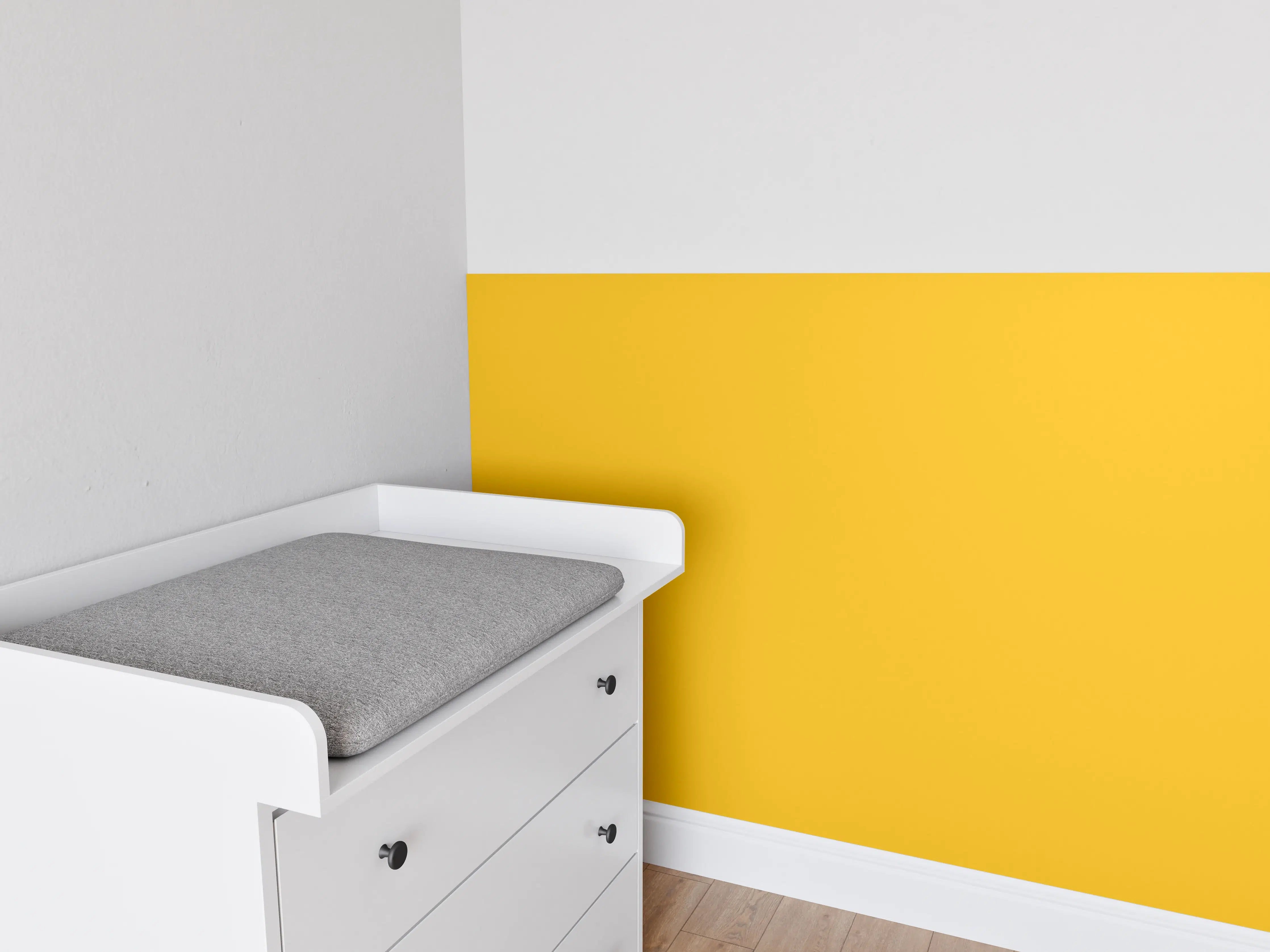 Babyzimmer Wandgestaltung - RAL 1003 (Signalgelb)