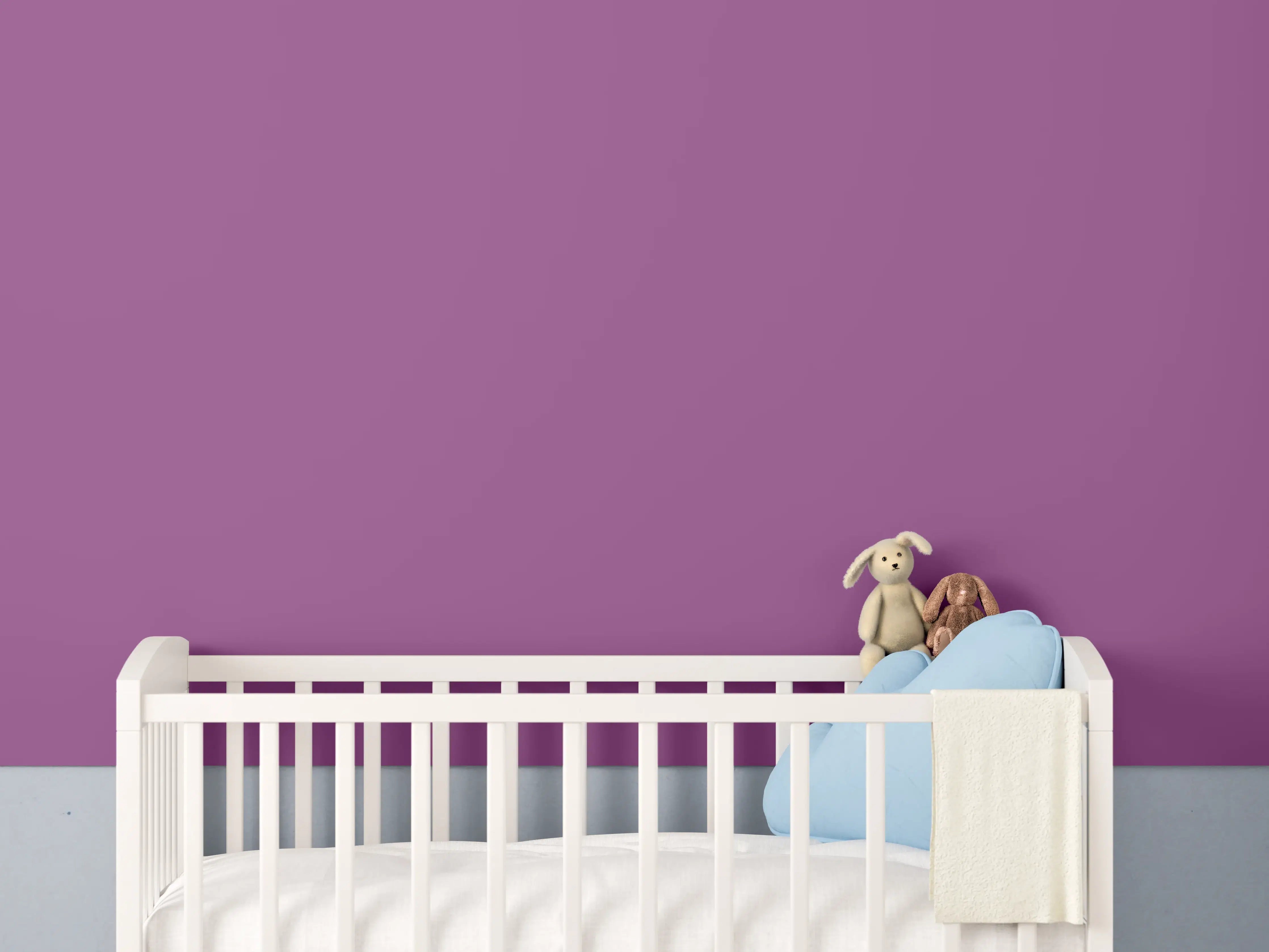 Babyzimmer Wandgestaltung - RAL 4008 (Signalviolett)
