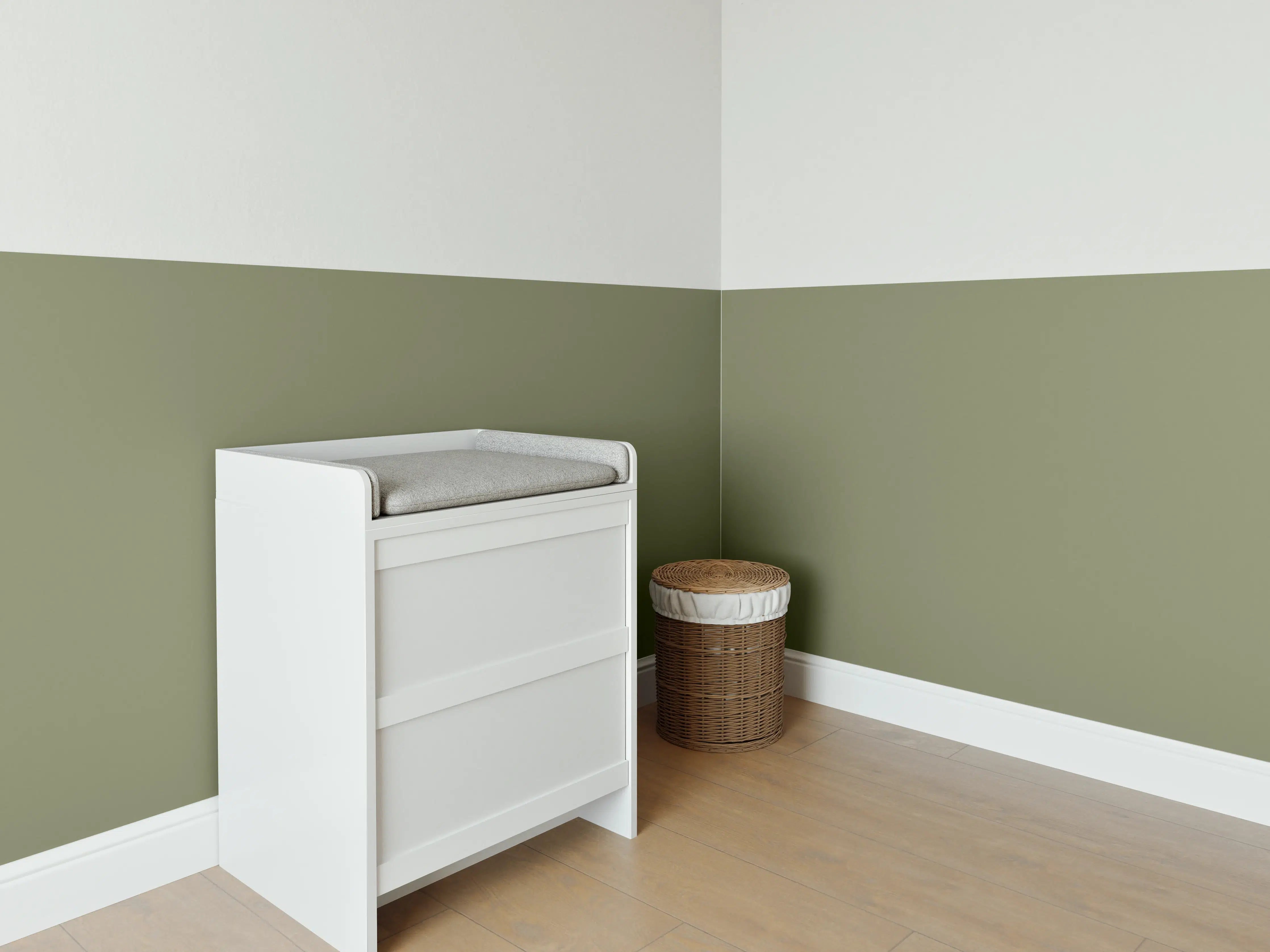 Babyzimmer Wandgestaltung - RAL 6013 (Schilfgrün)