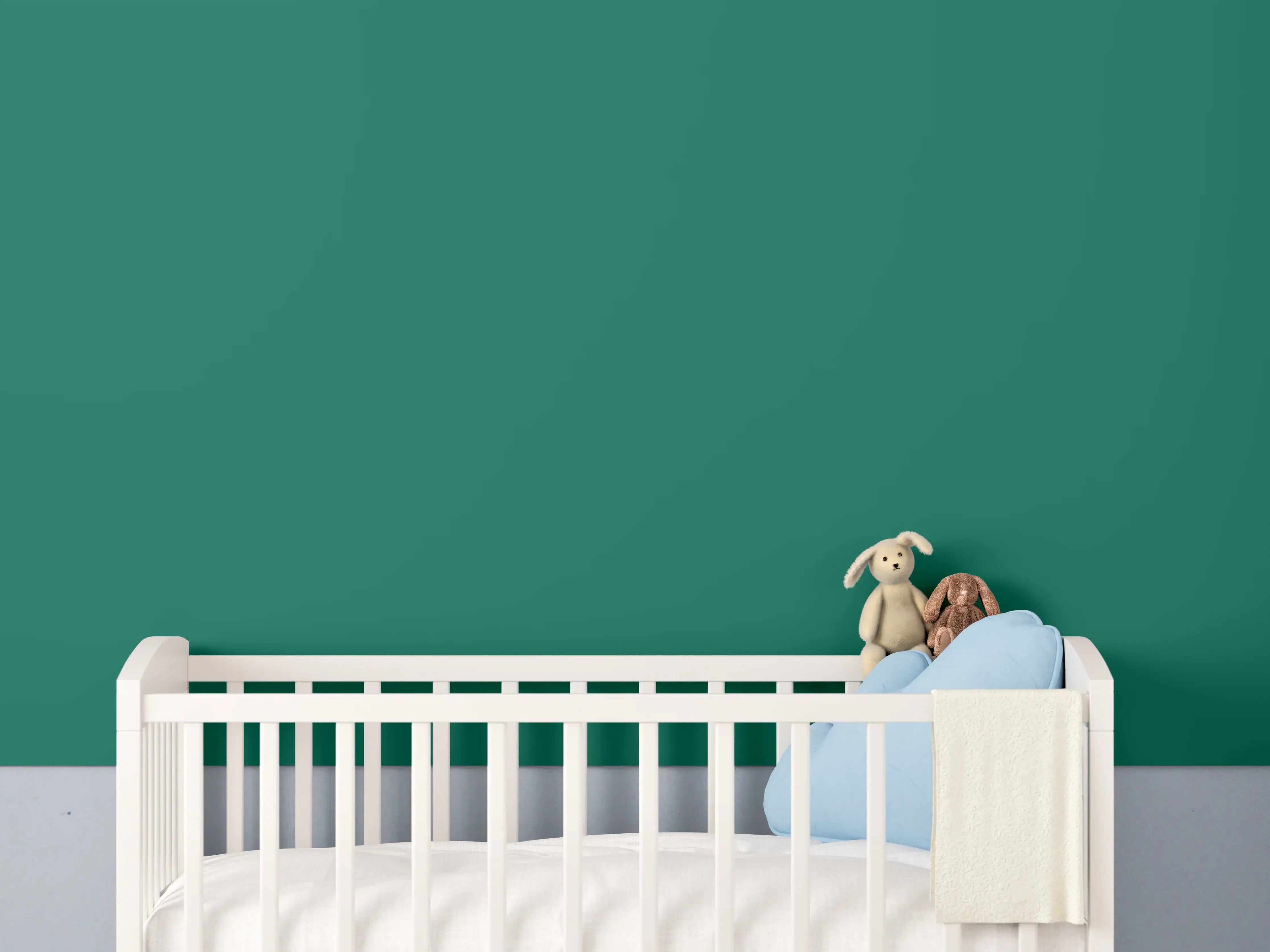Babyzimmer Wandgestaltung - RAL 6016 (Türkisgrün)