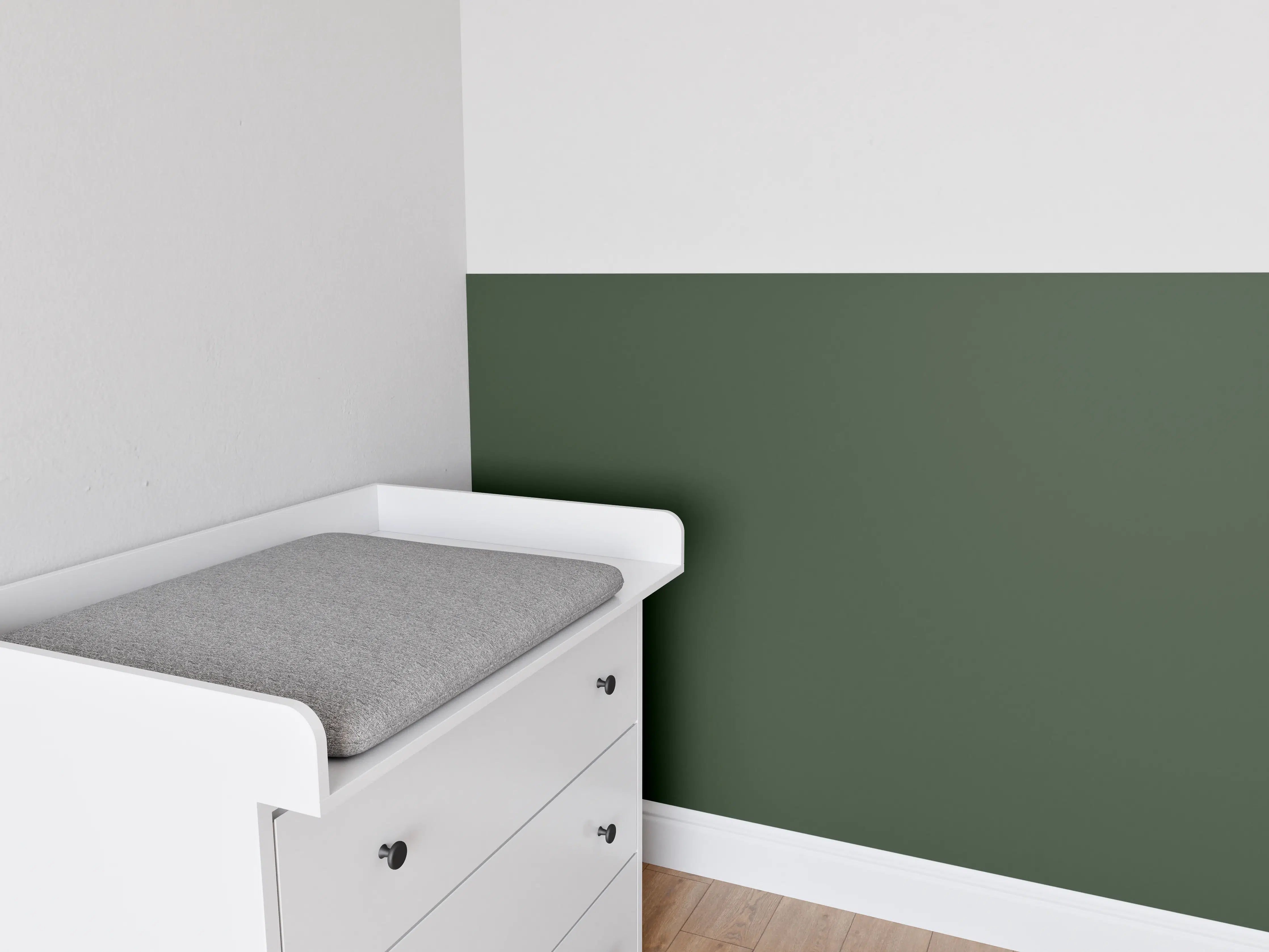 Babyzimmer Wandgestaltung - RAL 6020 (Chromgrün)