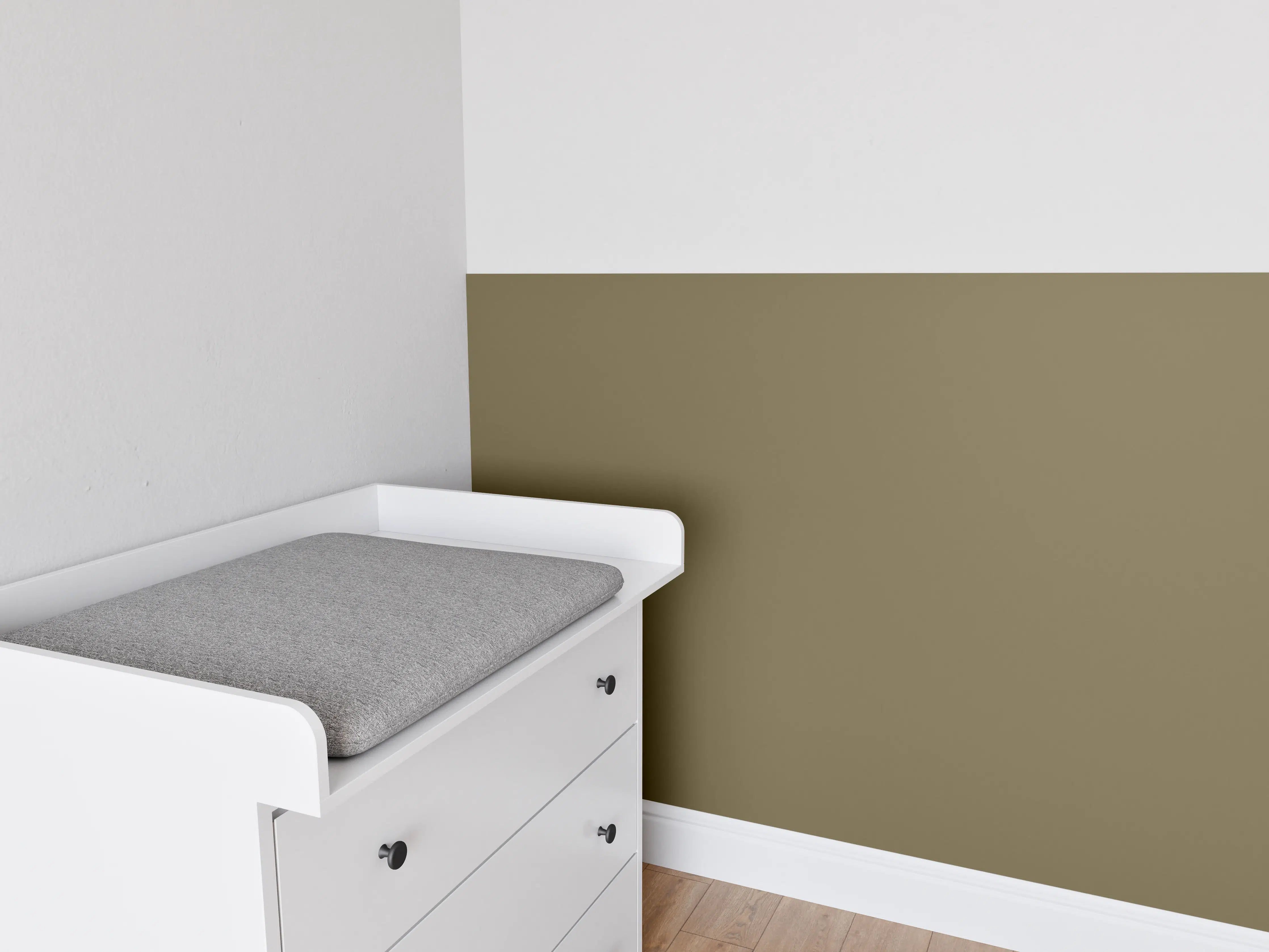 Babyzimmer Wandgestaltung - RAL 7008 (Khaki grau)