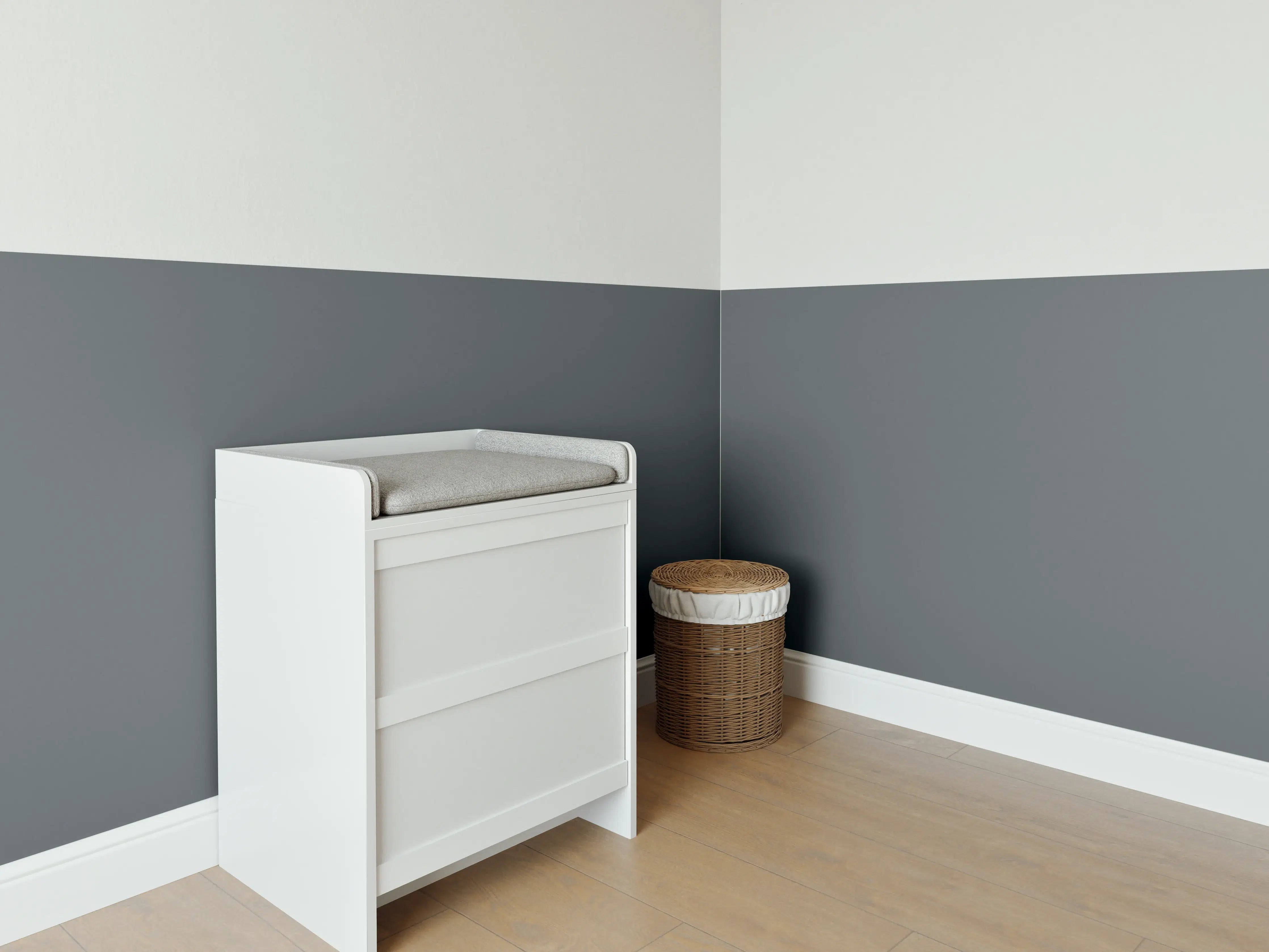 Babyzimmer Wandgestaltung - RAL 7011 (Eisengrau)