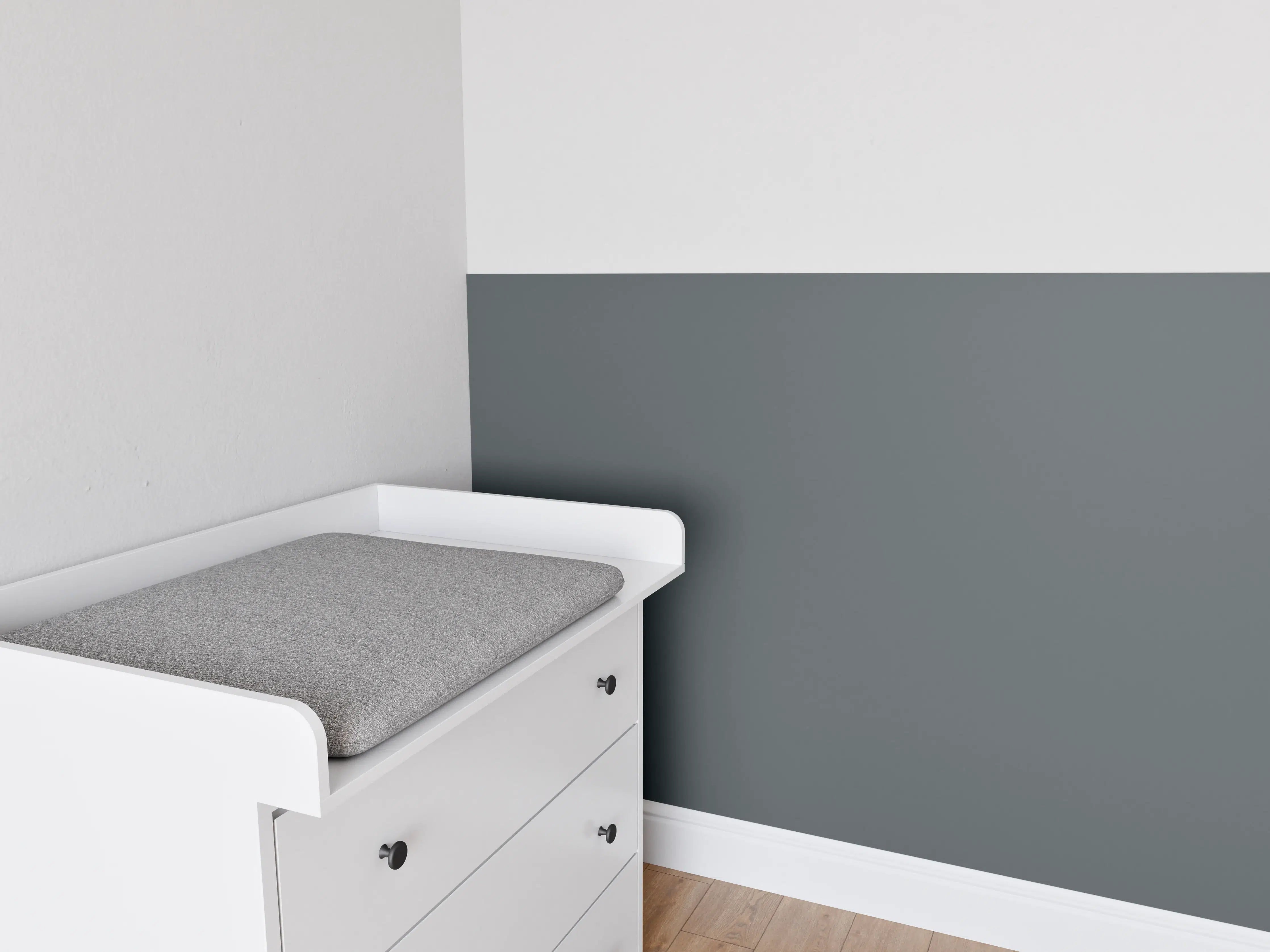 Babyzimmer Wandgestaltung - RAL 7011 (Eisengrau)