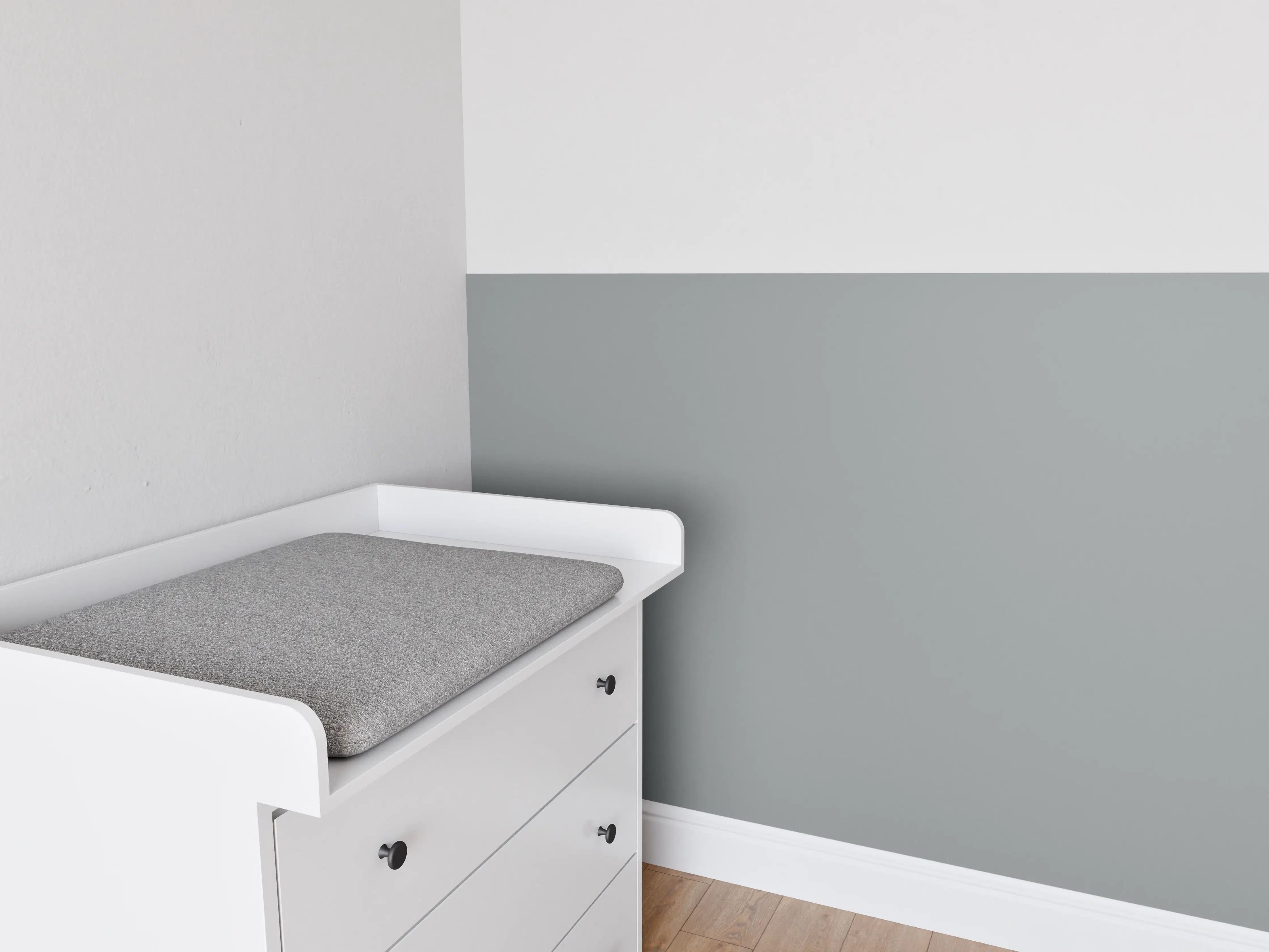 Babyzimmer Wandgestaltung - RAL 7042 Sandglut