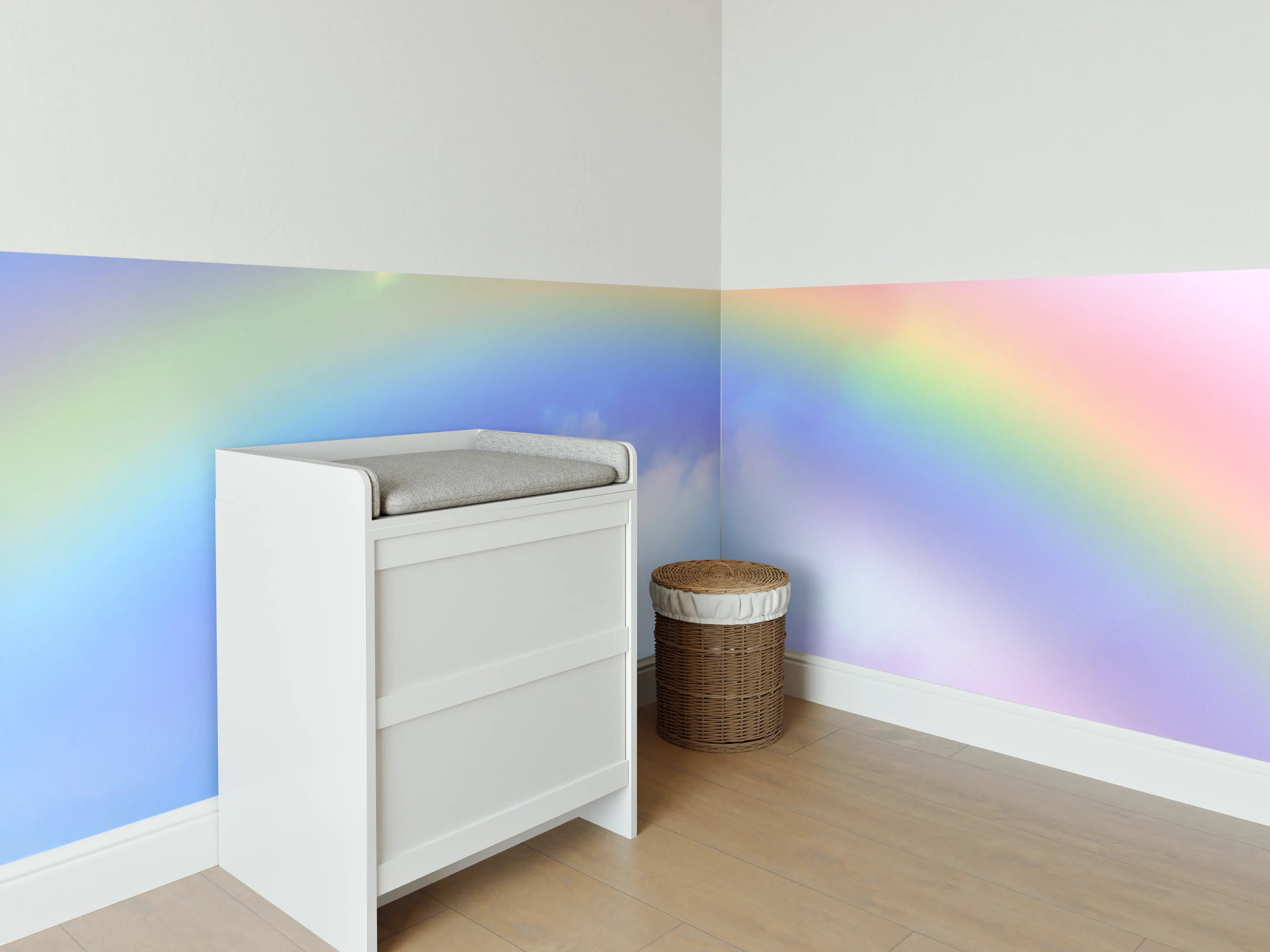 Babyzimmer Wandgestaltung - Regenbogen im Wolkenhimmel