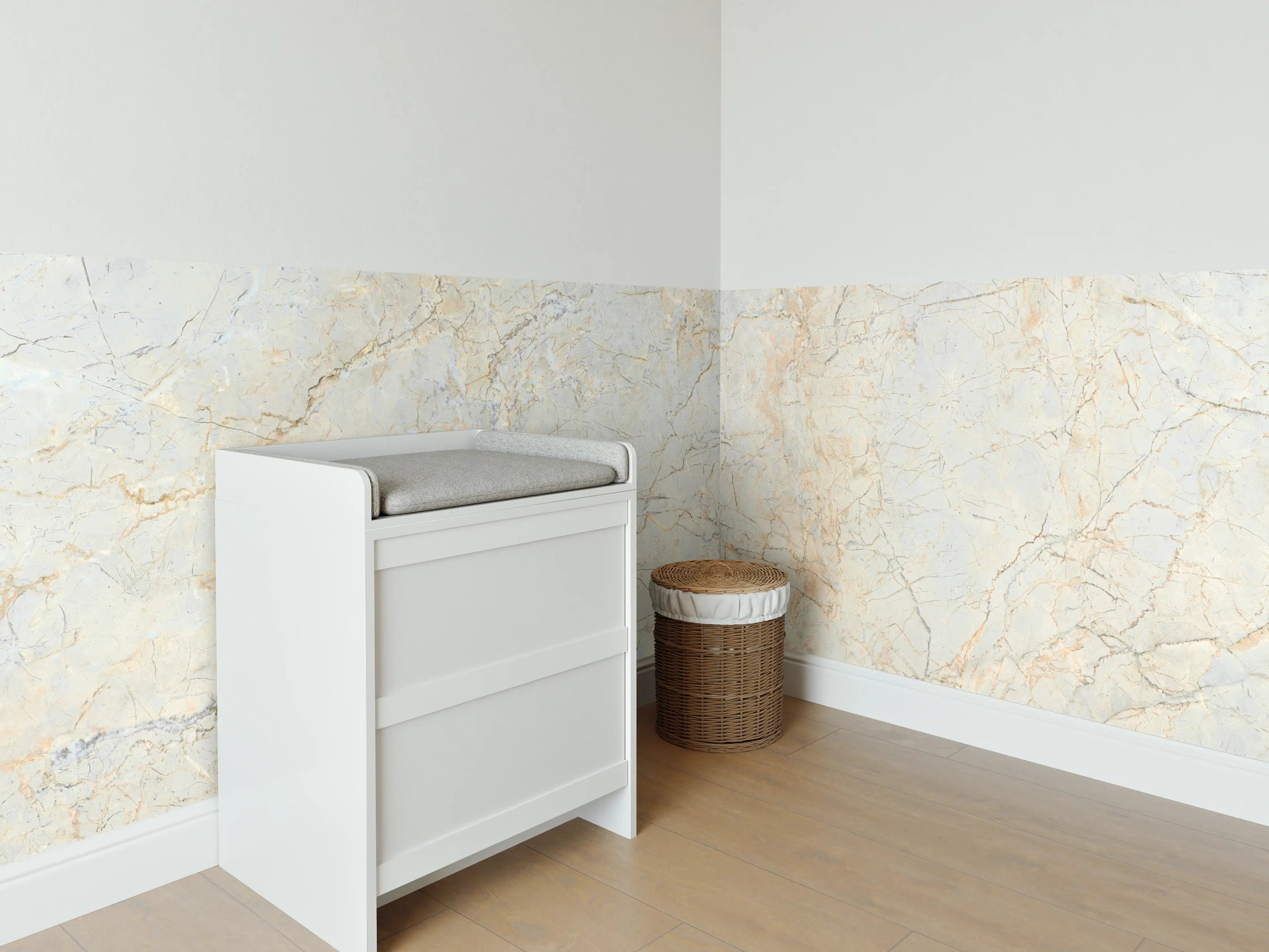 Babyzimmer Wandgestaltung - Rissige Marmorwand