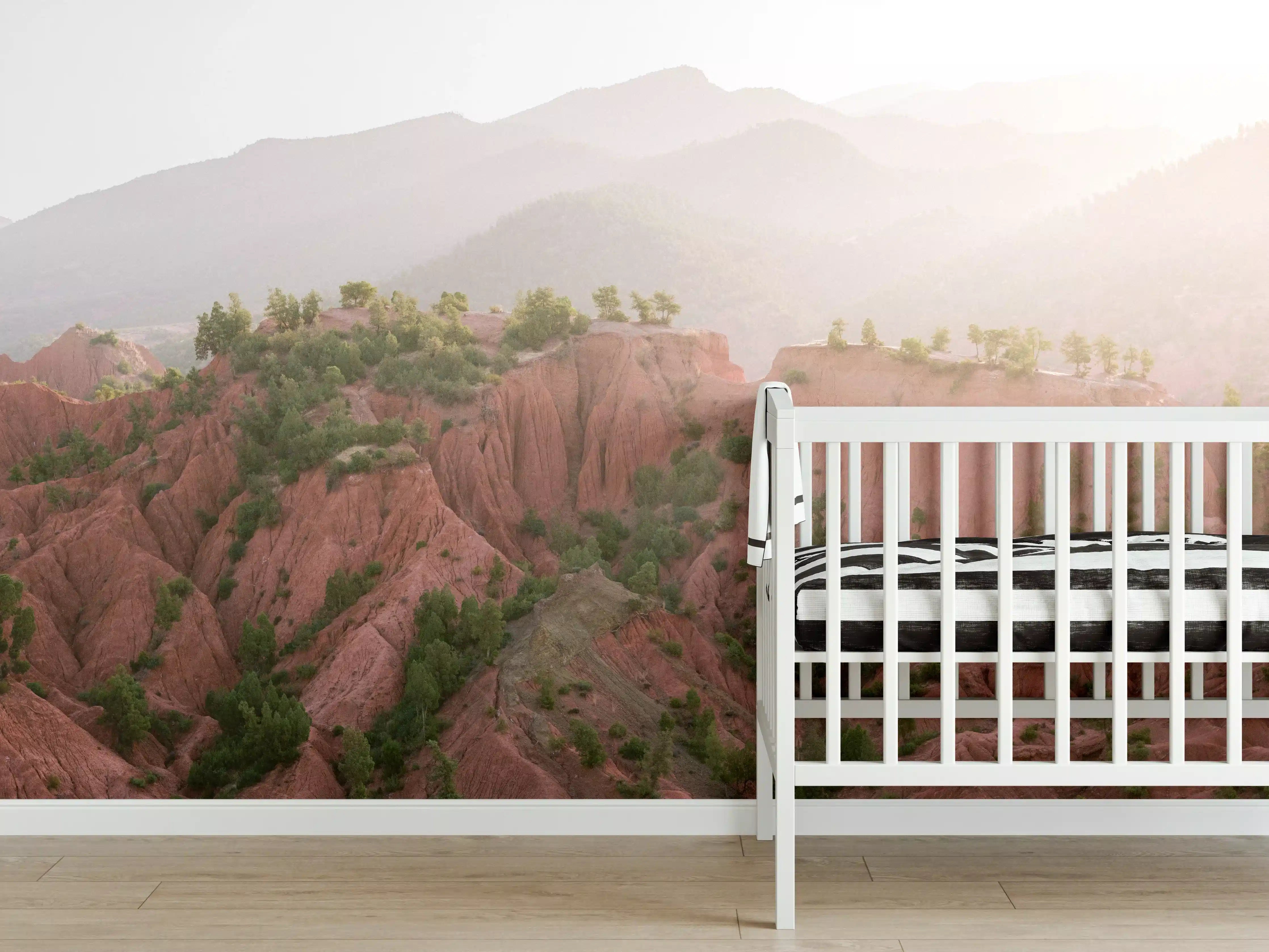 Babyzimmer Wandgestaltung - Rötliche Berglandschaft im Sonnenlicht
