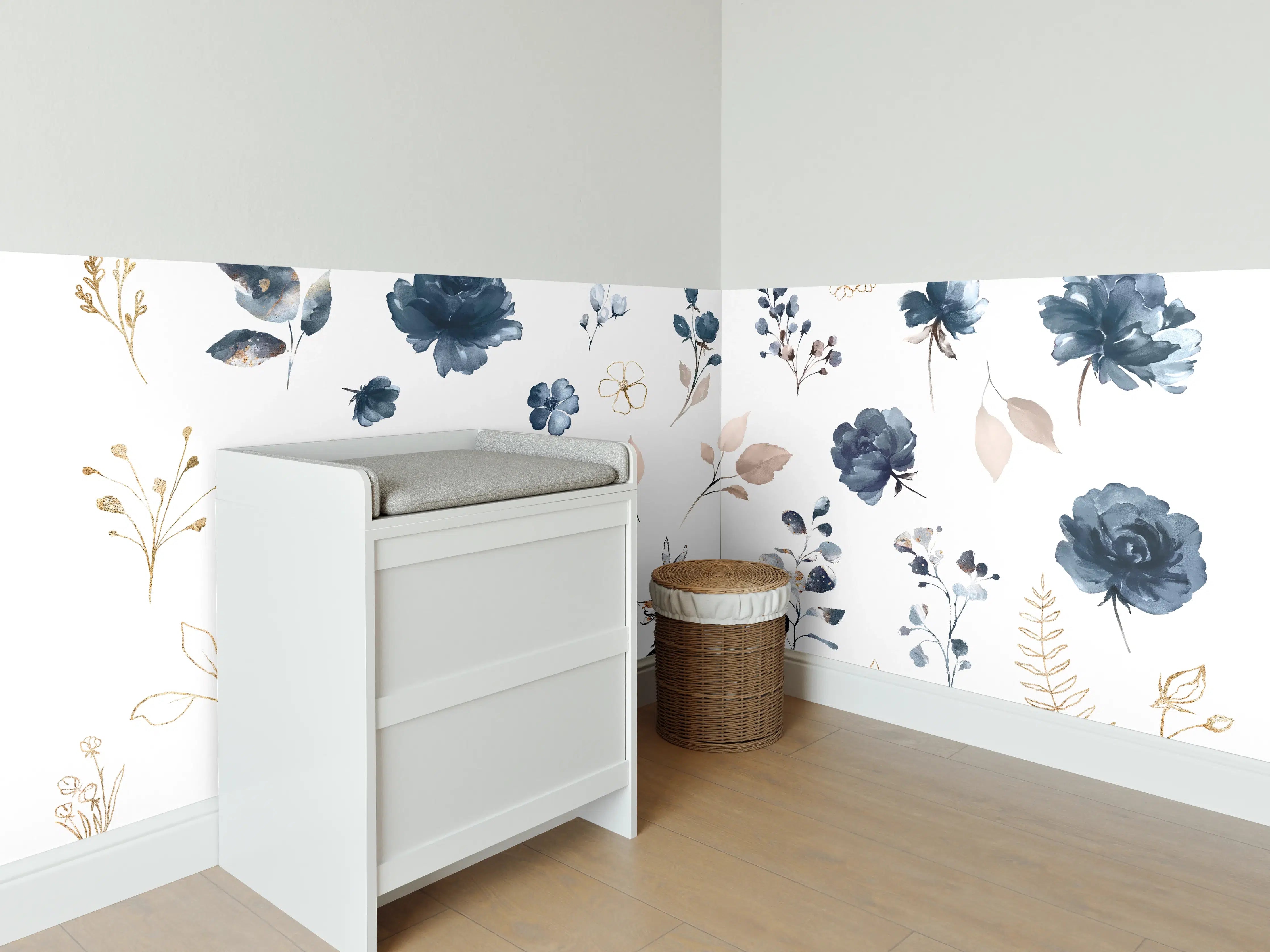 Babyzimmer Wandgestaltung - Rosen im Aquarell-Design