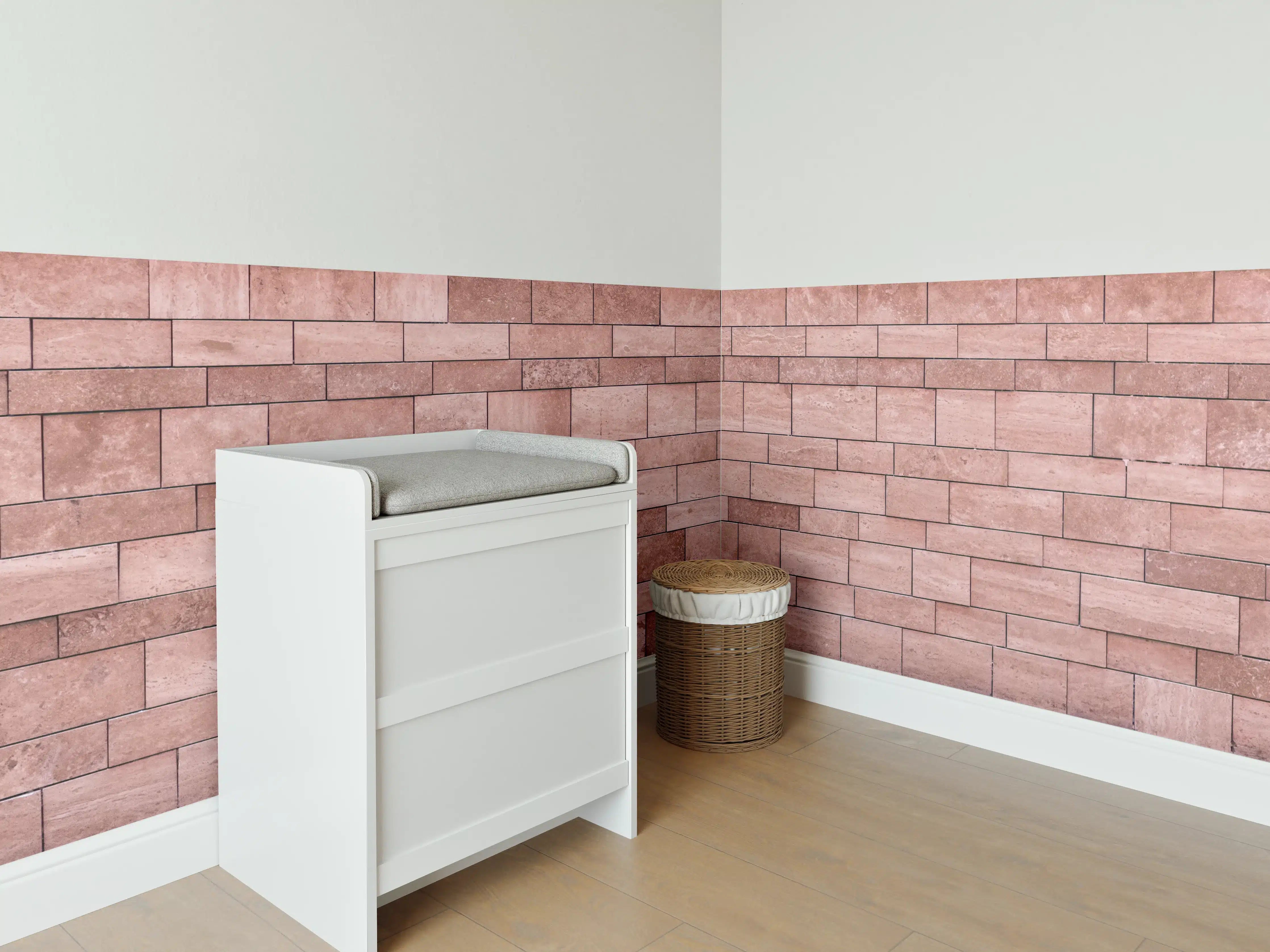 Babyzimmer Wandgestaltung - Rote Ziegelmauer im Detail
