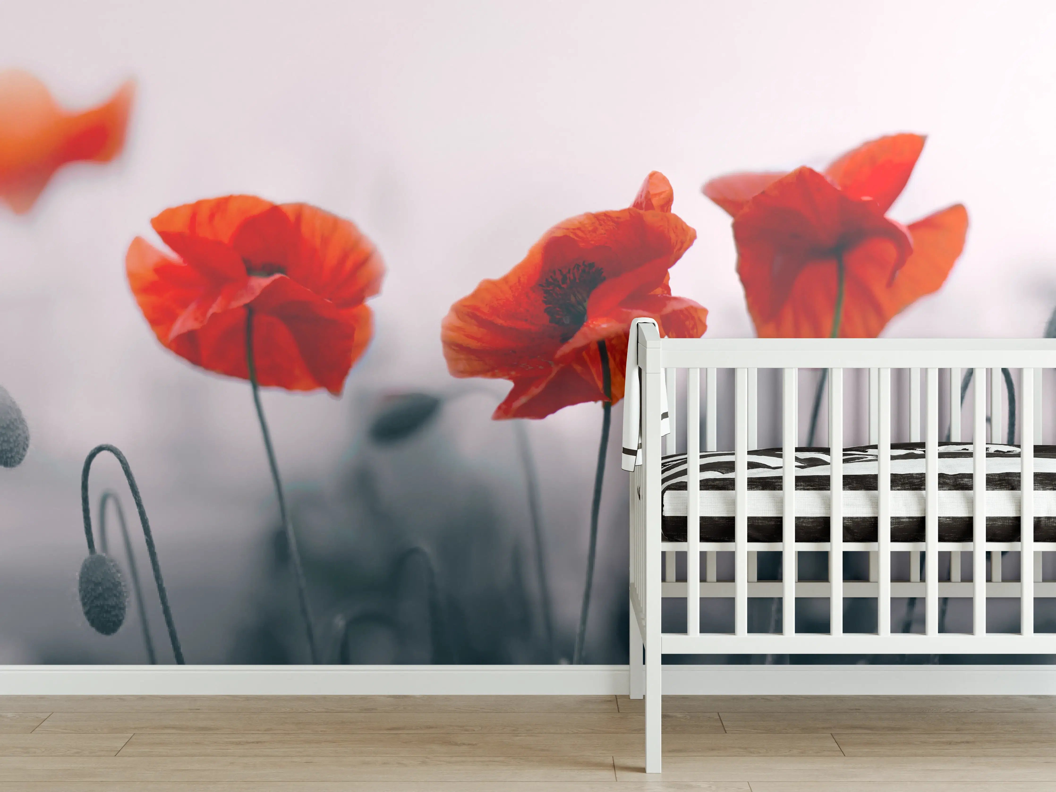 Babyzimmer Wandgestaltung - Roter Mohn auf hellem Hintergrund