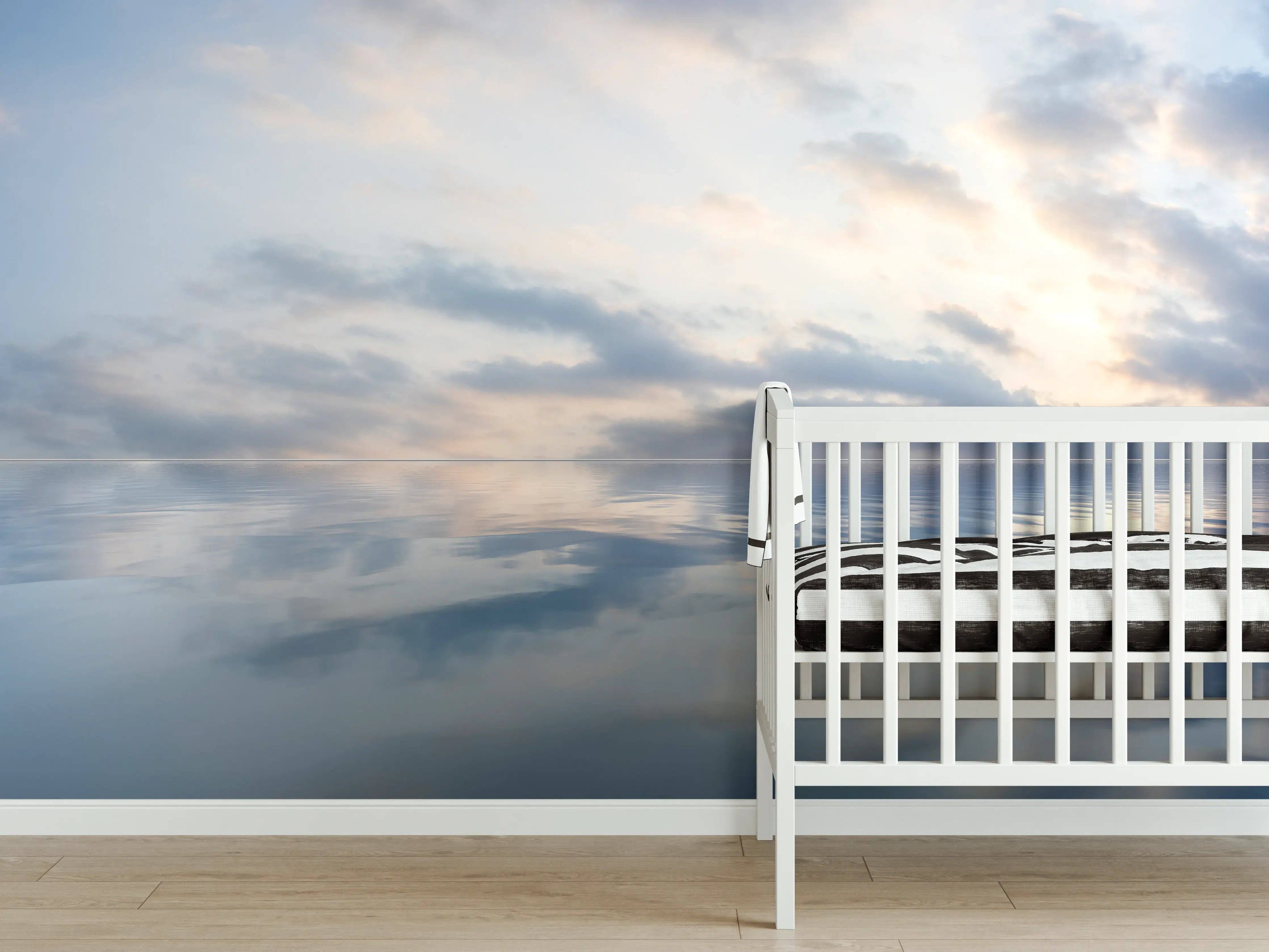 Babyzimmer Wandgestaltung - Ruhiges Wasser mit sanften Wolkenstrukturen