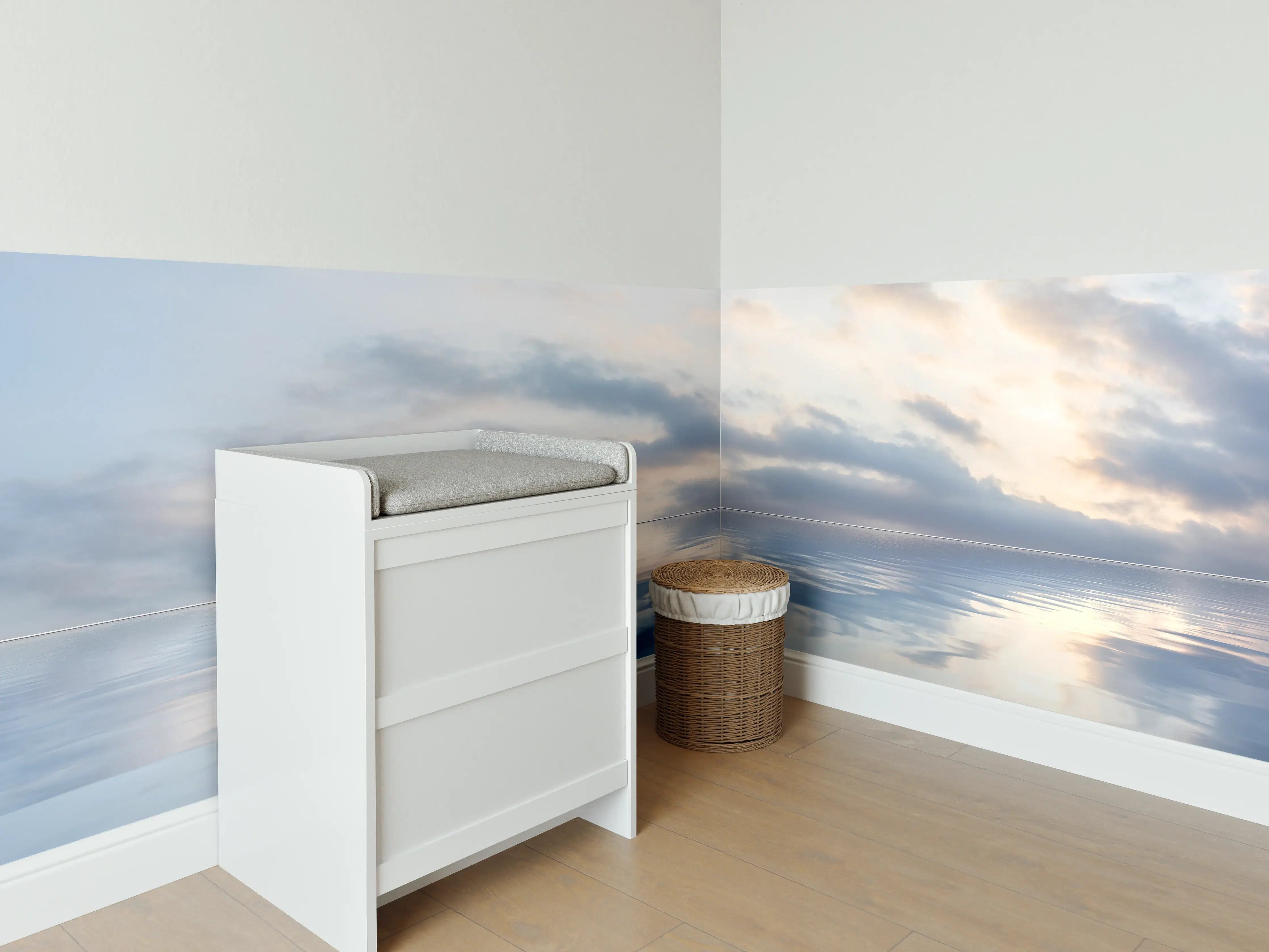Babyzimmer Wandgestaltung - Ruhiges Wasser mit sanften Wolkenstrukturen