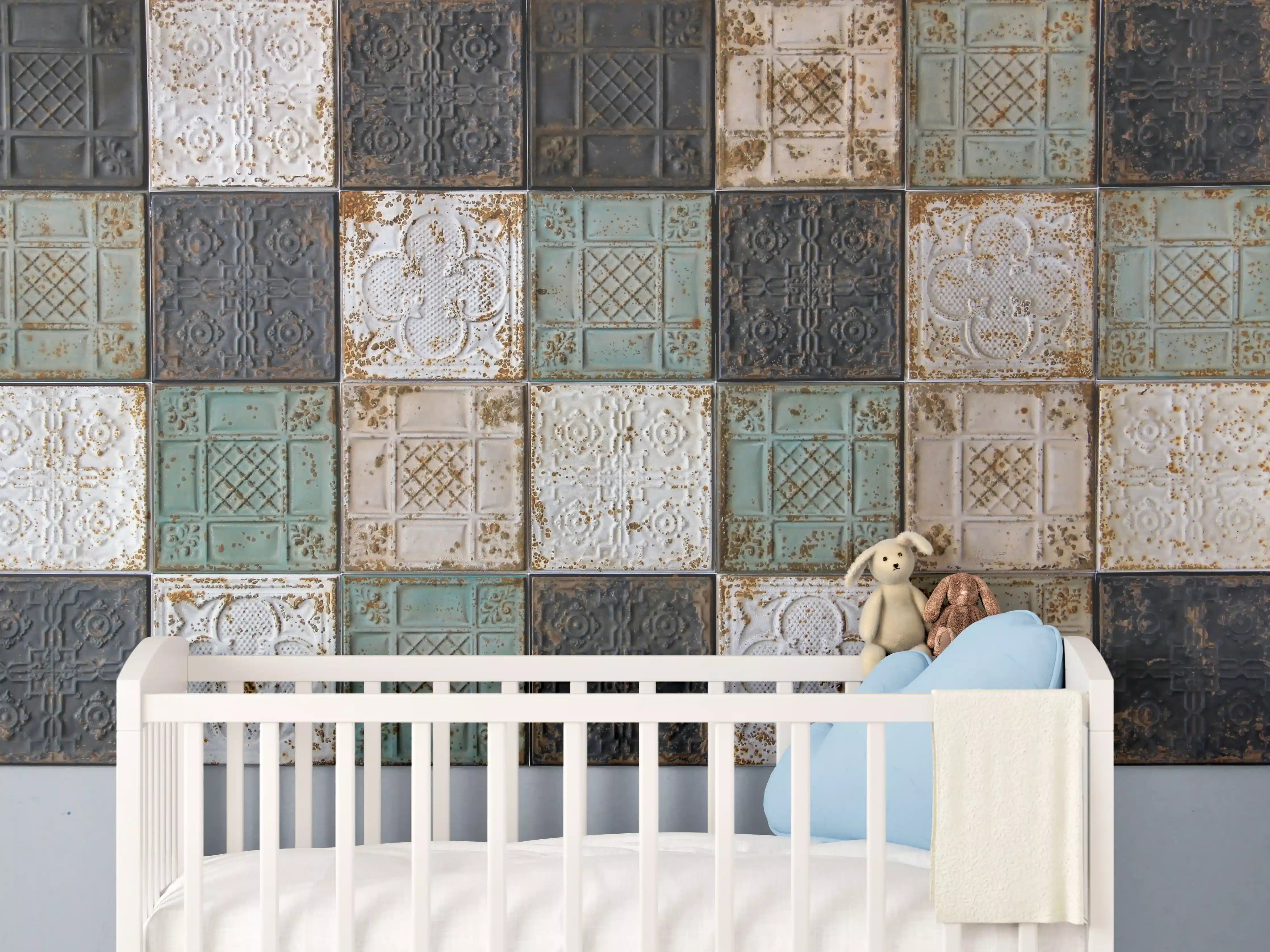 Babyzimmer Wandgestaltung - Rustikal aussehende orientalische Deckenplatten