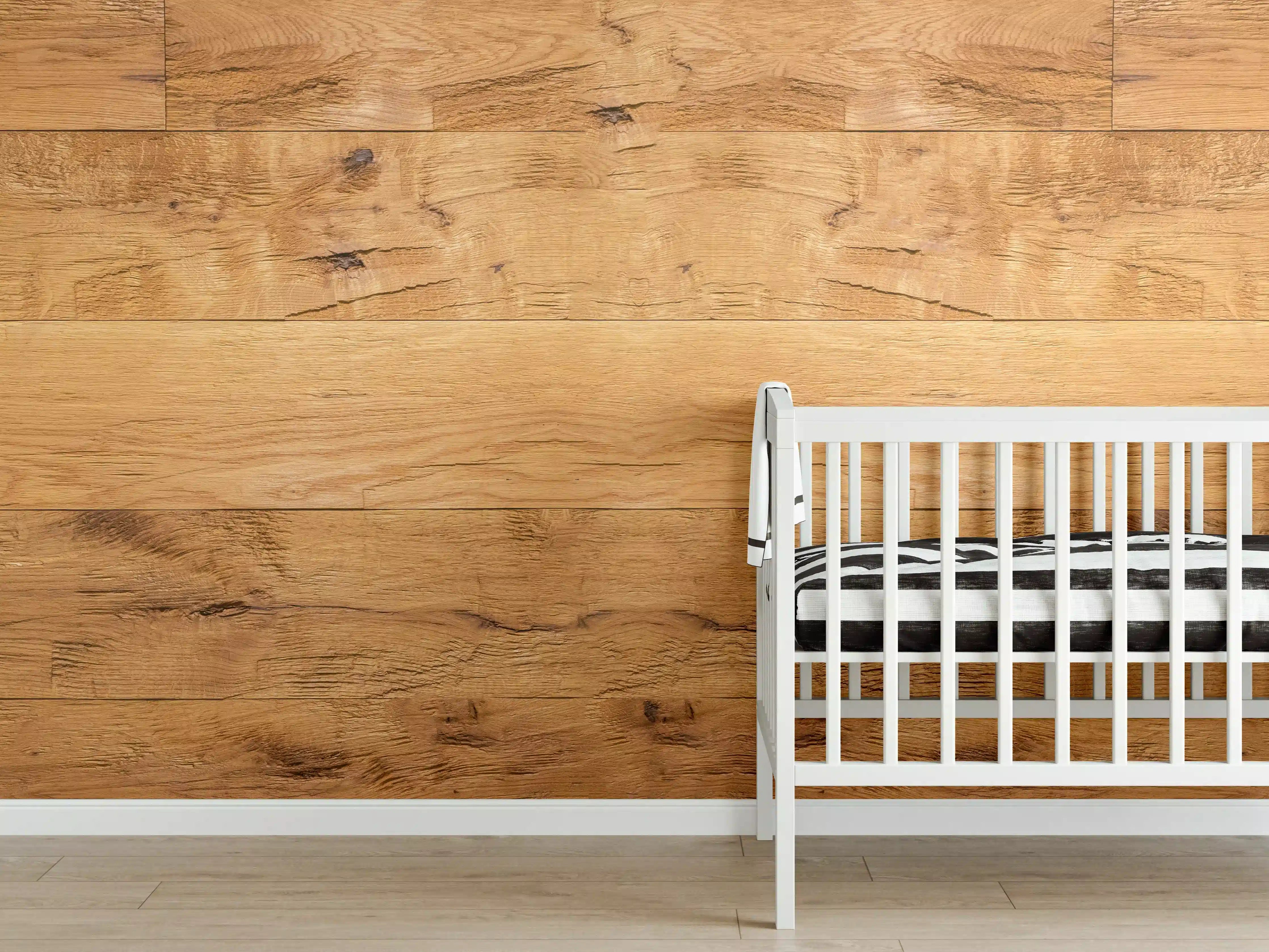 Babyzimmer Wandgestaltung - Rustikale Holzplatte