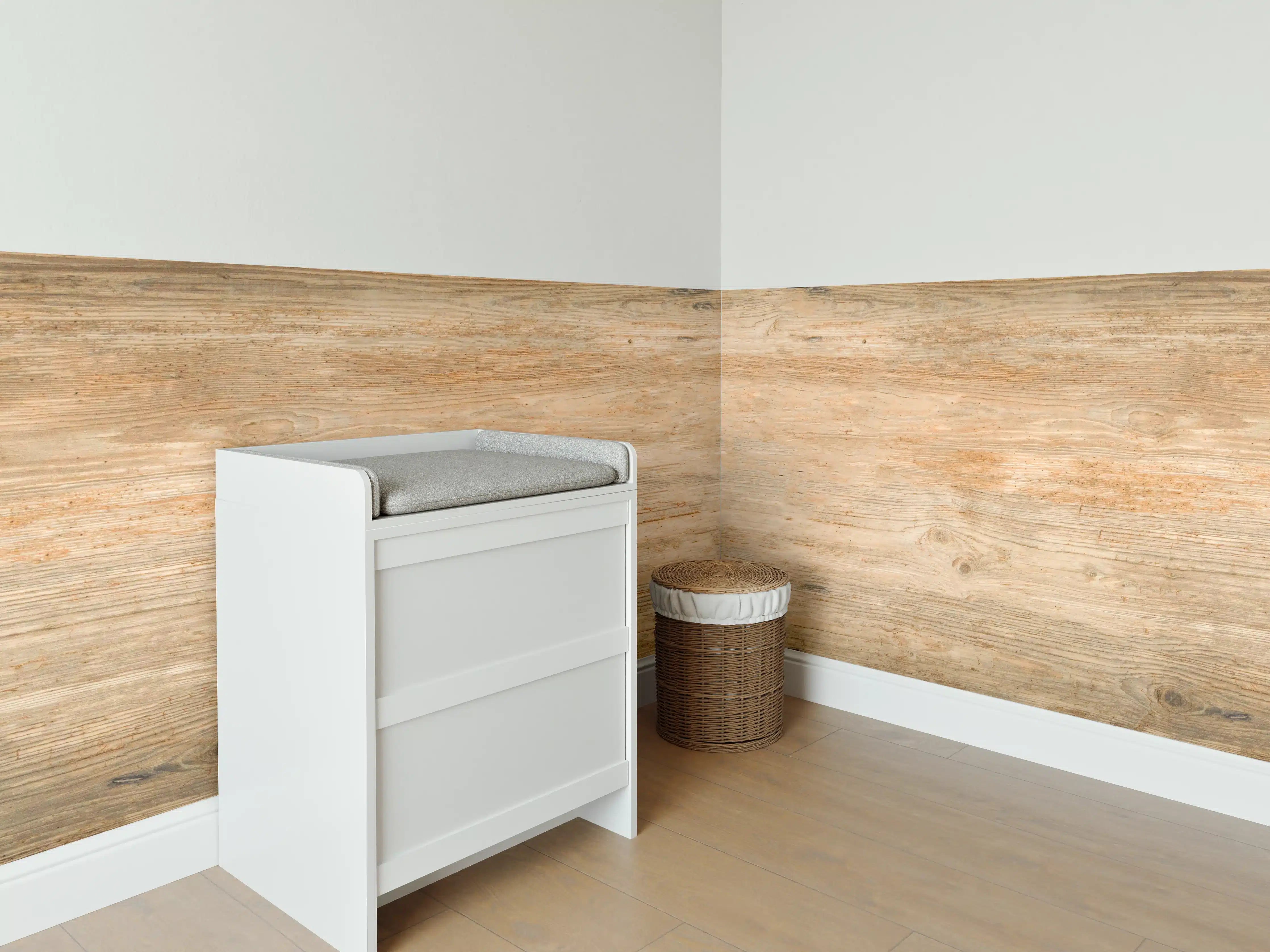 Babyzimmer Wandgestaltung - Rustikale Holztextur Panorama