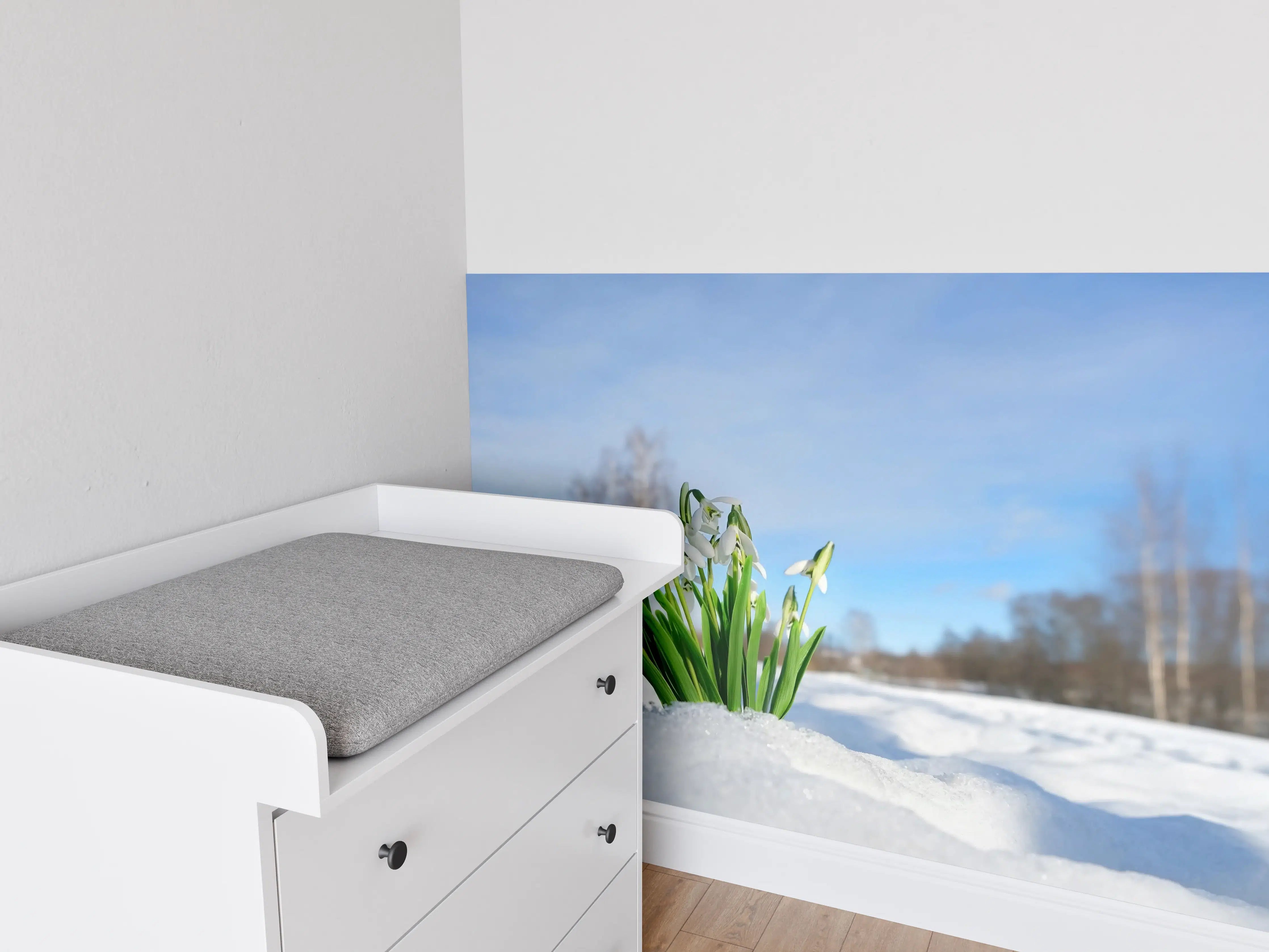 Babyzimmer Wandgestaltung - Schneeglöckchen im Schnee