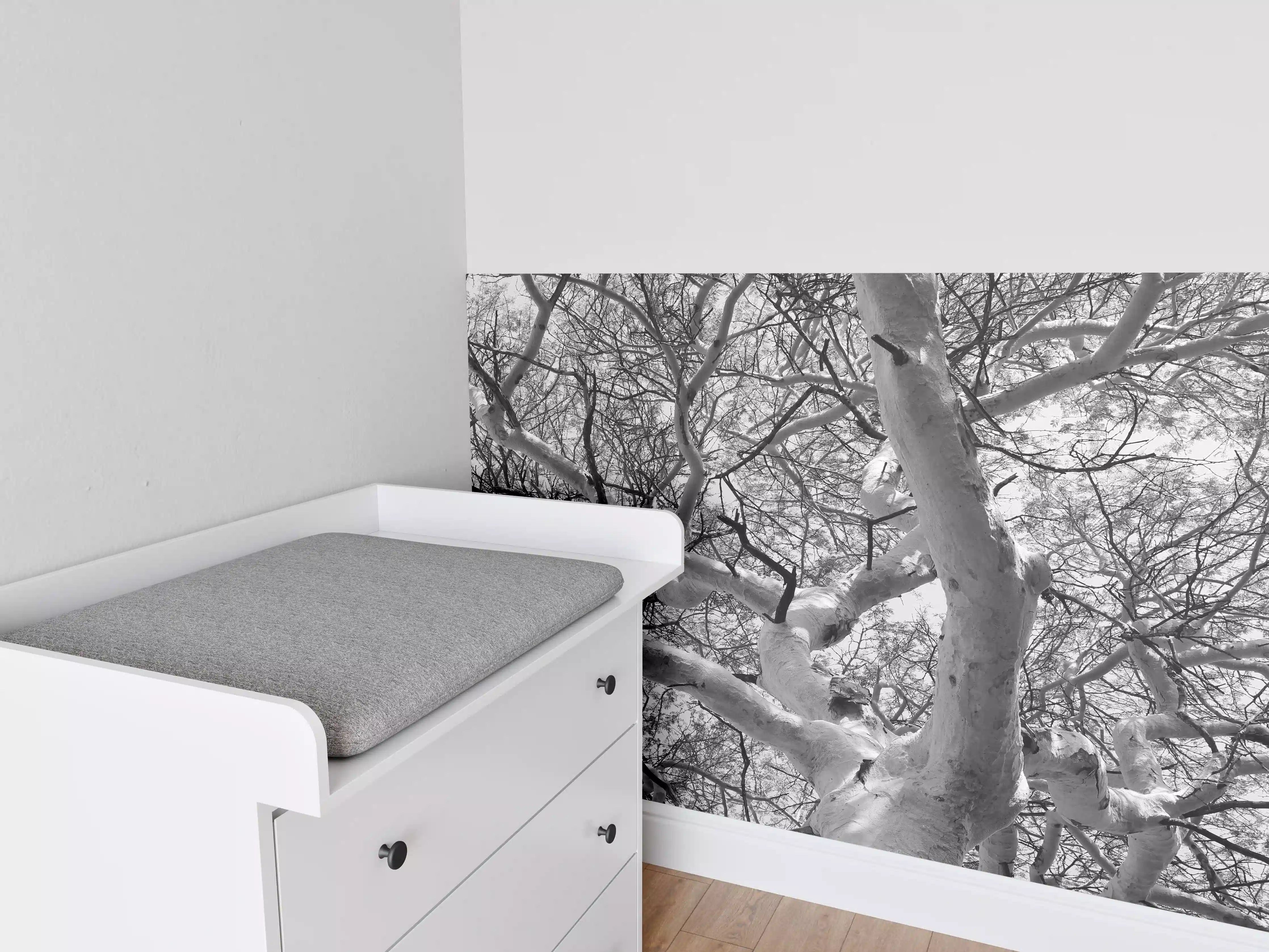 Babyzimmer Wandgestaltung - Schneeüberdeckte Baumkrone