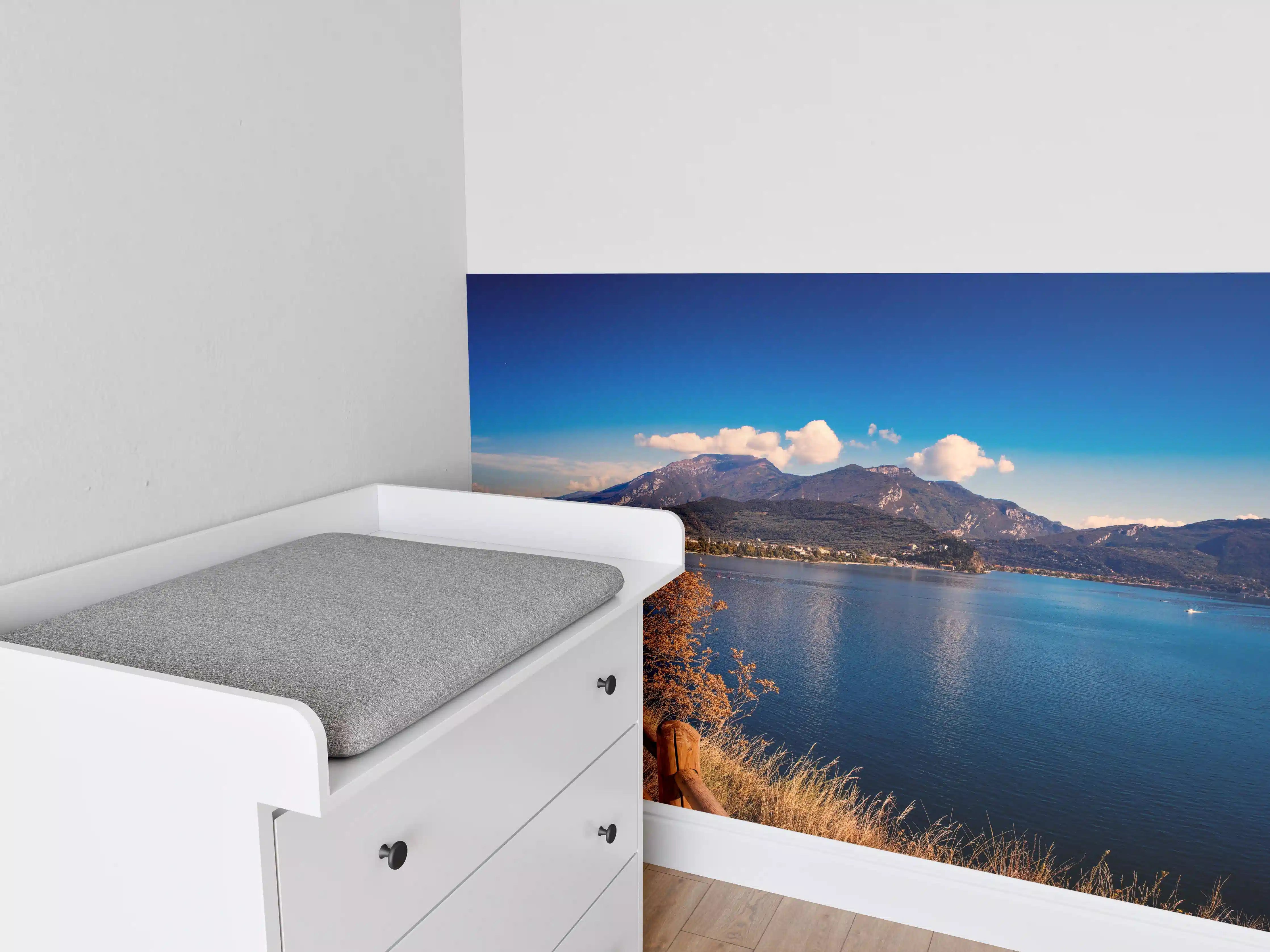 Babyzimmer Wandgestaltung - Schöne Landschaft mit Blick auf den Gardasee