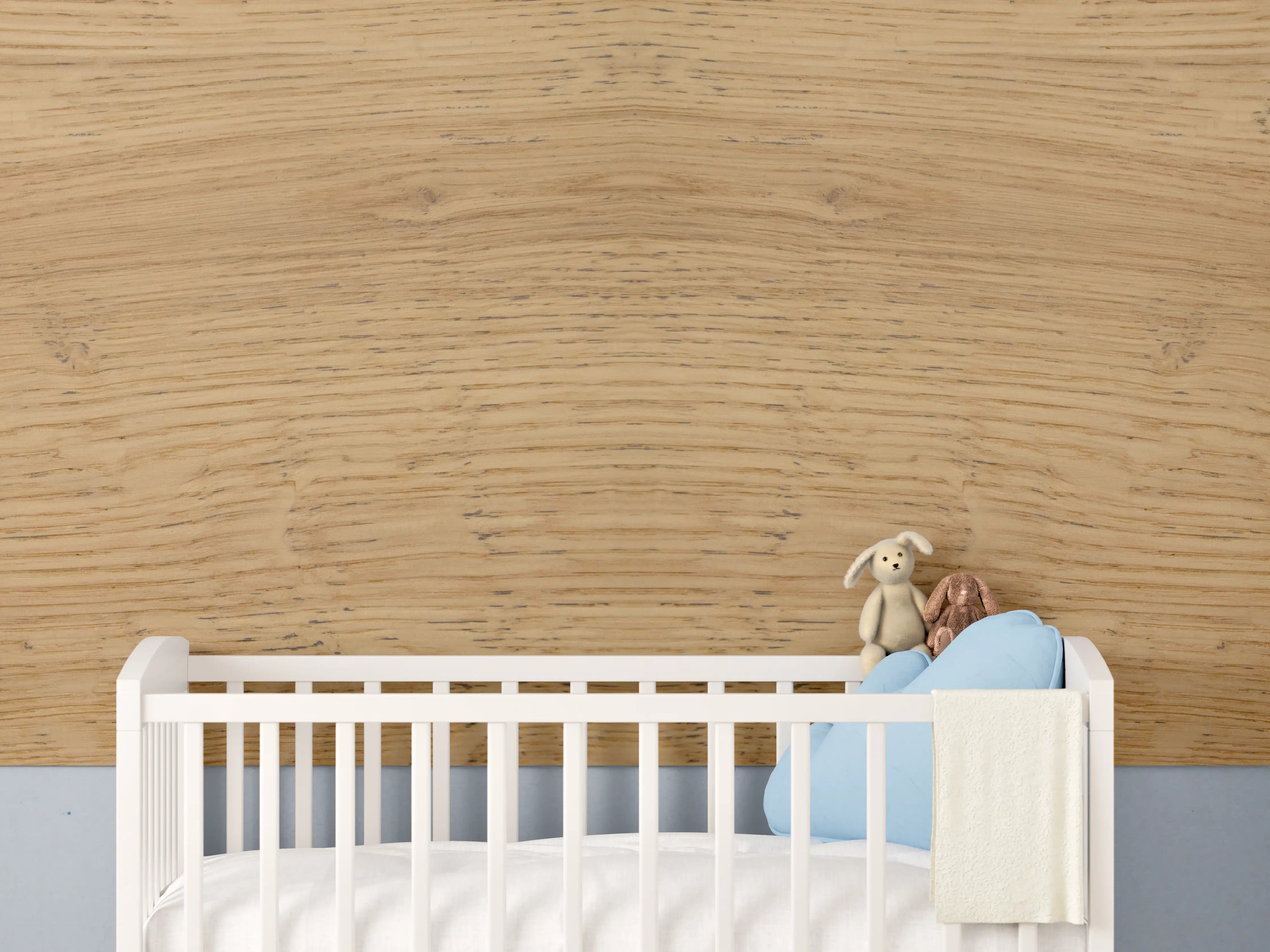 Babyzimmer Wandgestaltung - Schöne helle Holzplatte