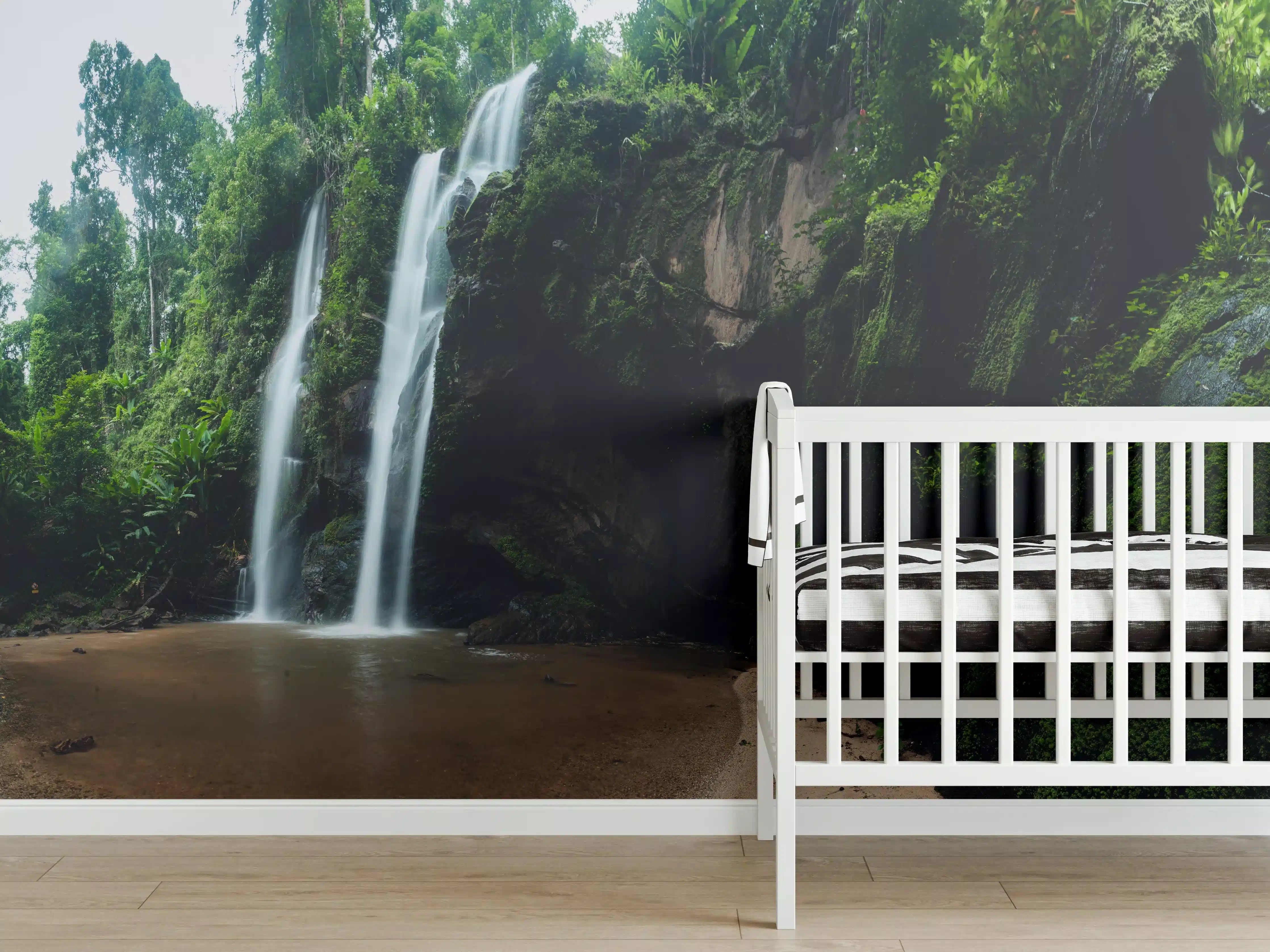 Babyzimmer Wandgestaltung - Schöner Wasserfall im Dschungel