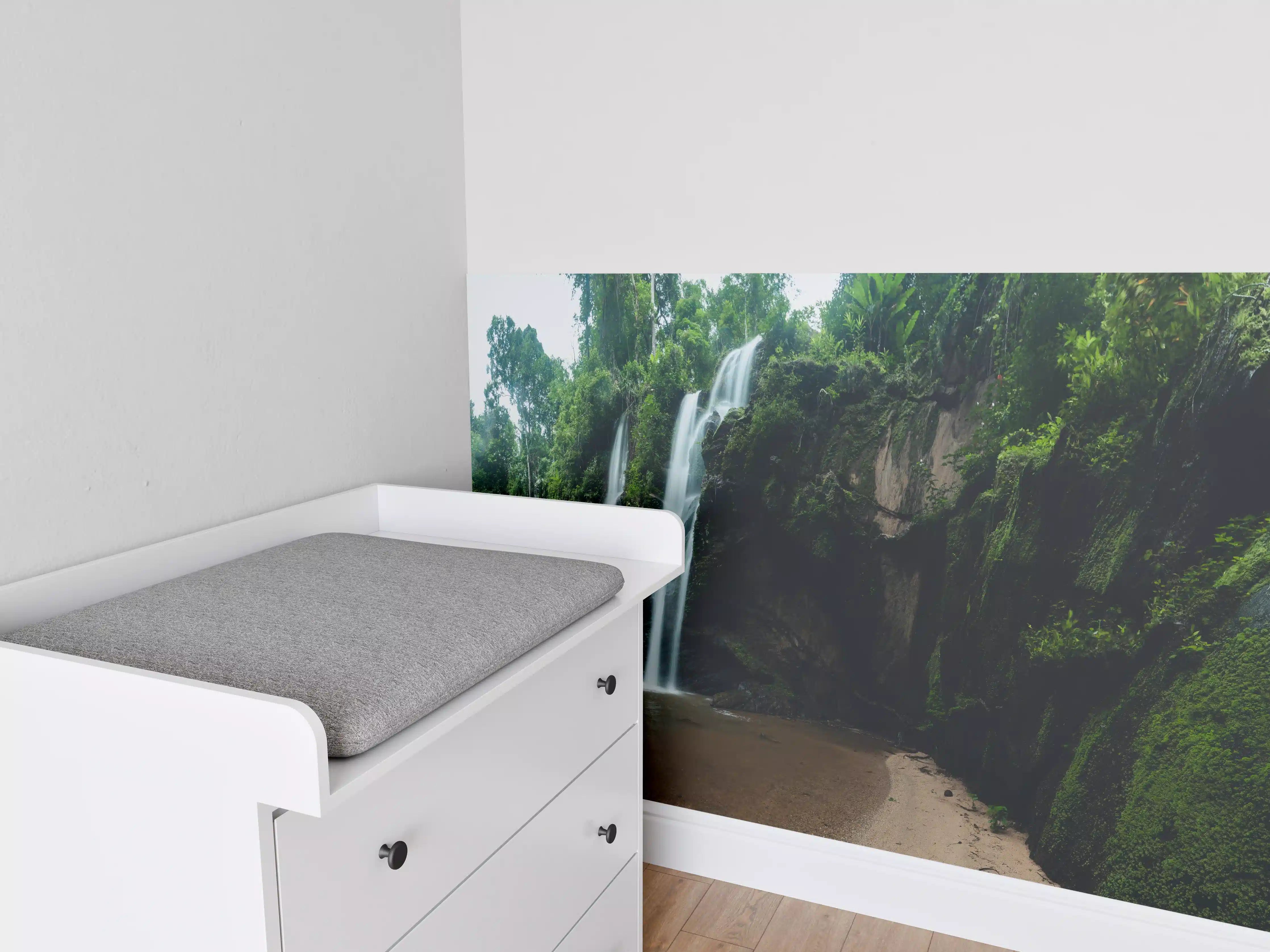 Babyzimmer Wandgestaltung - Schöner Wasserfall im Dschungel