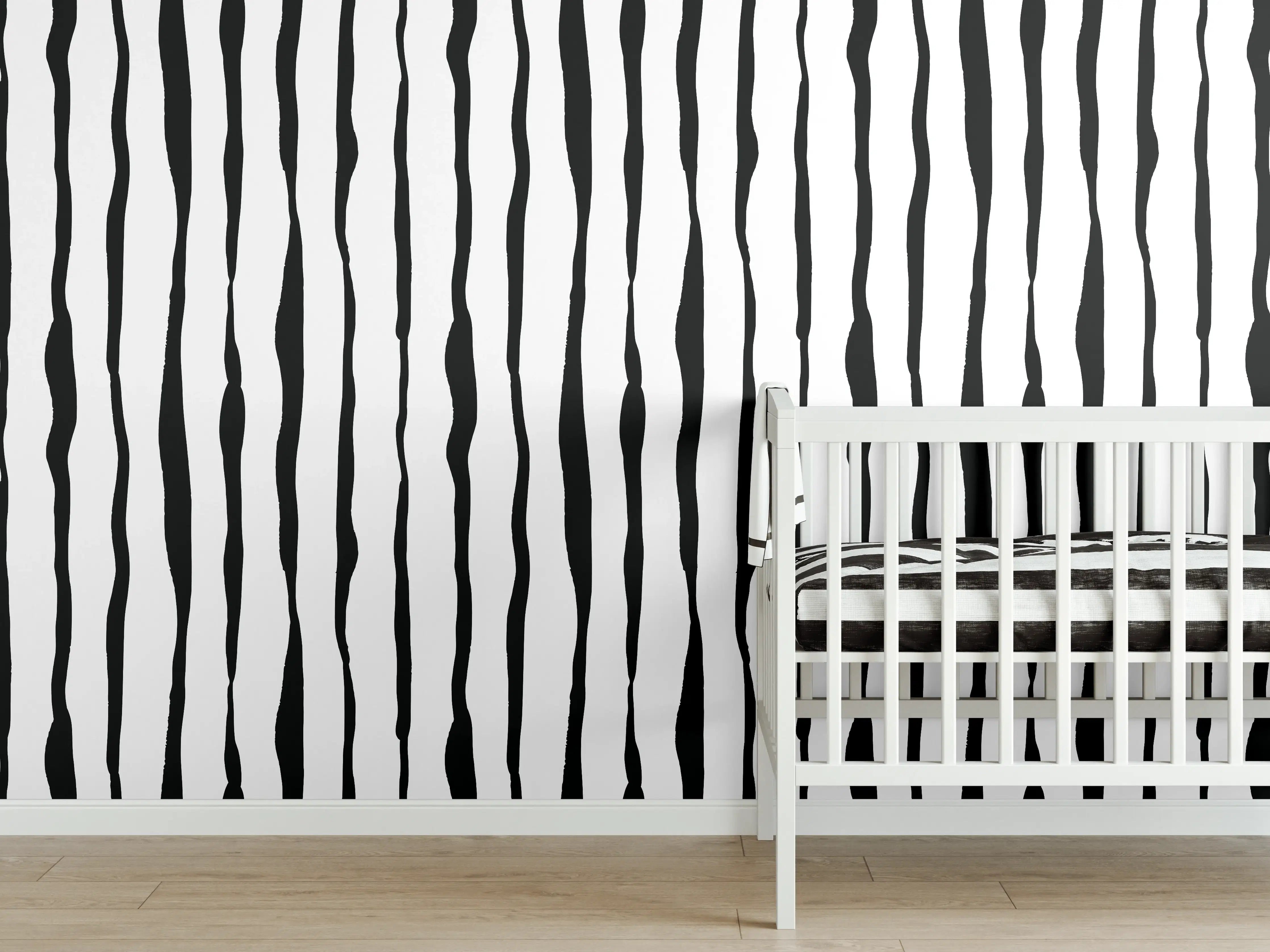 Babyzimmer Wandgestaltung - Schwarz-Weiß Streifenmuster