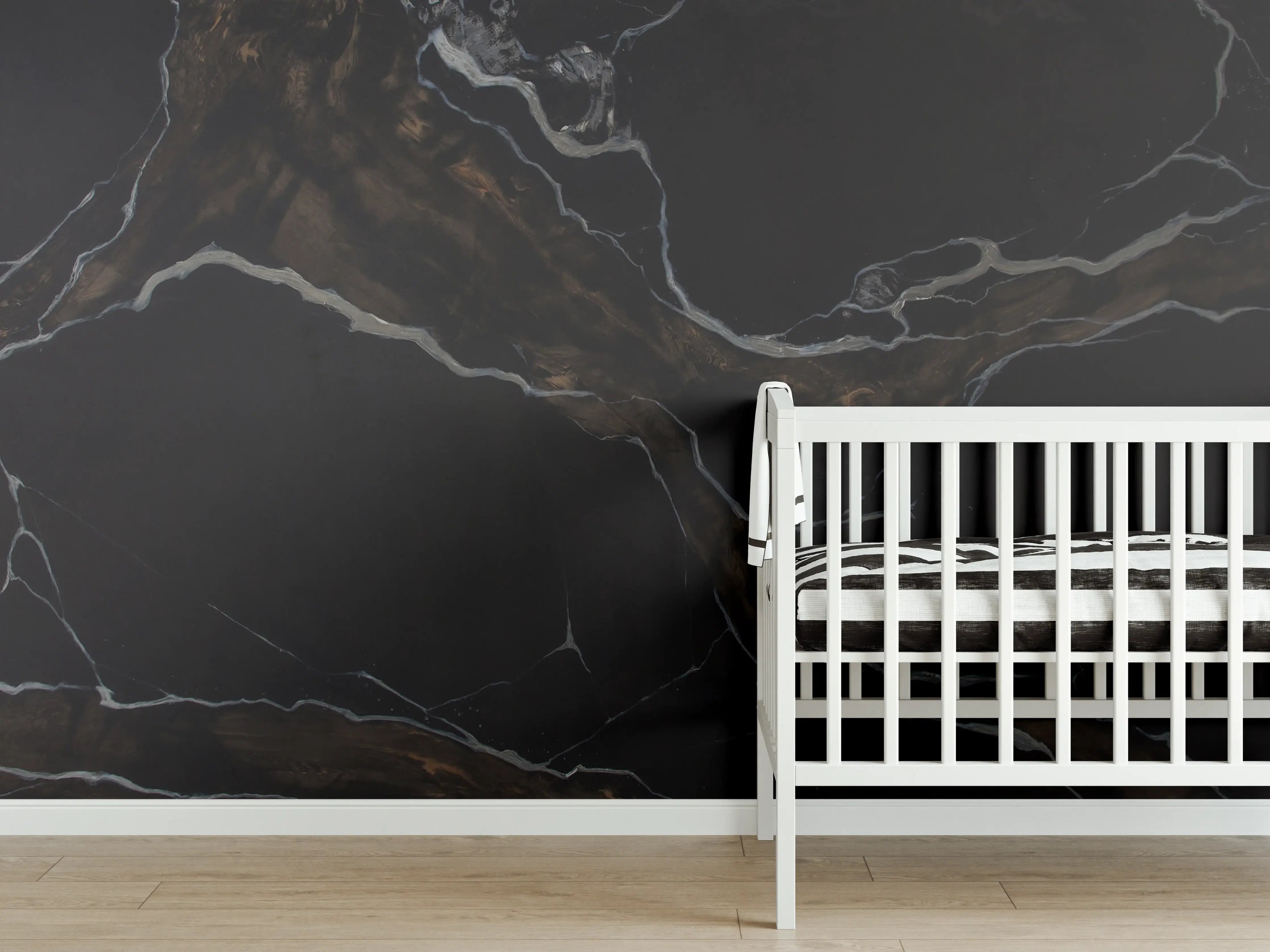 Babyzimmer Wandgestaltung - Schwarz-brauner Marmor