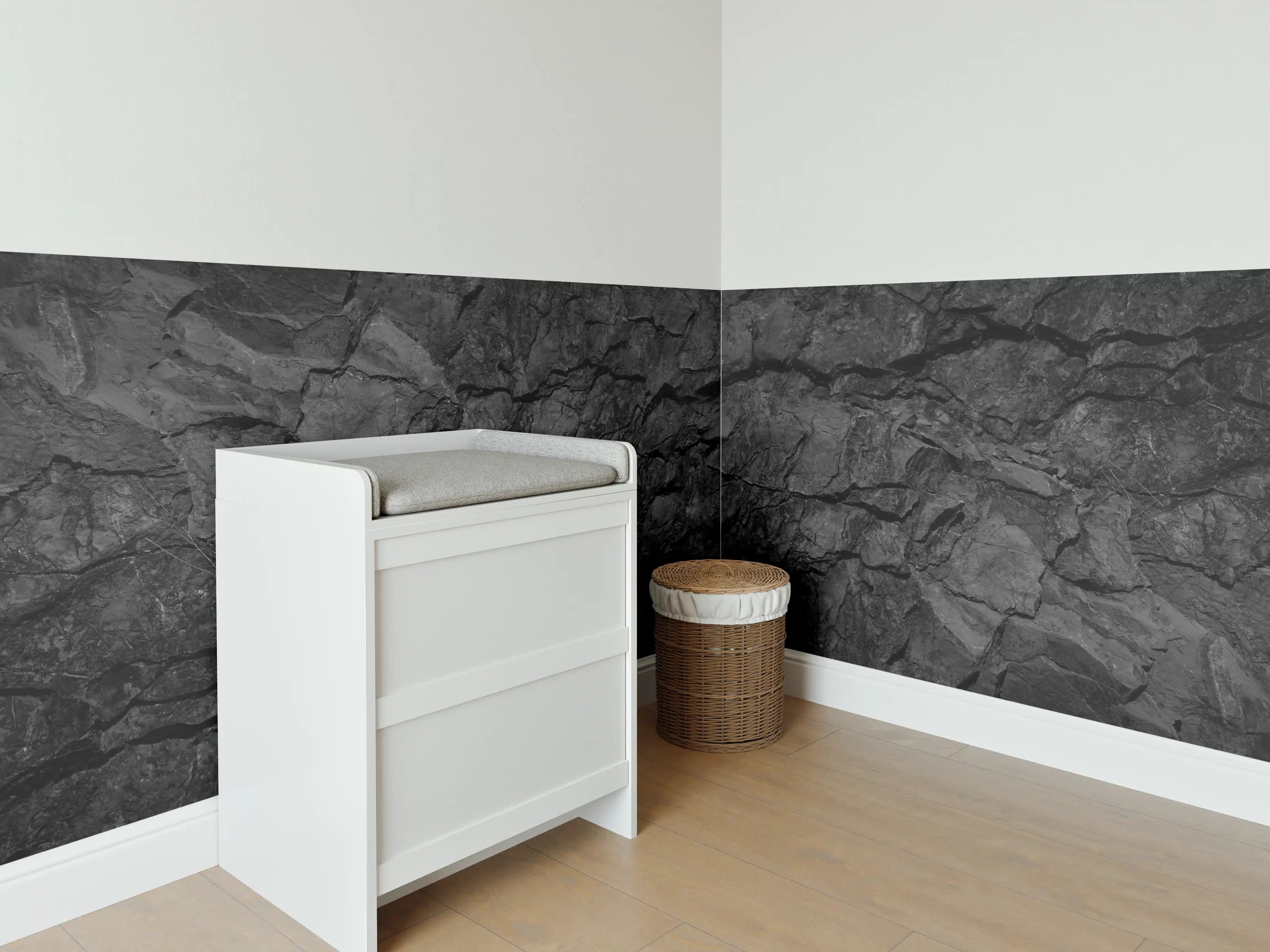 Babyzimmer Wandgestaltung - Schwarze Gesteinstextur mit Rissen
