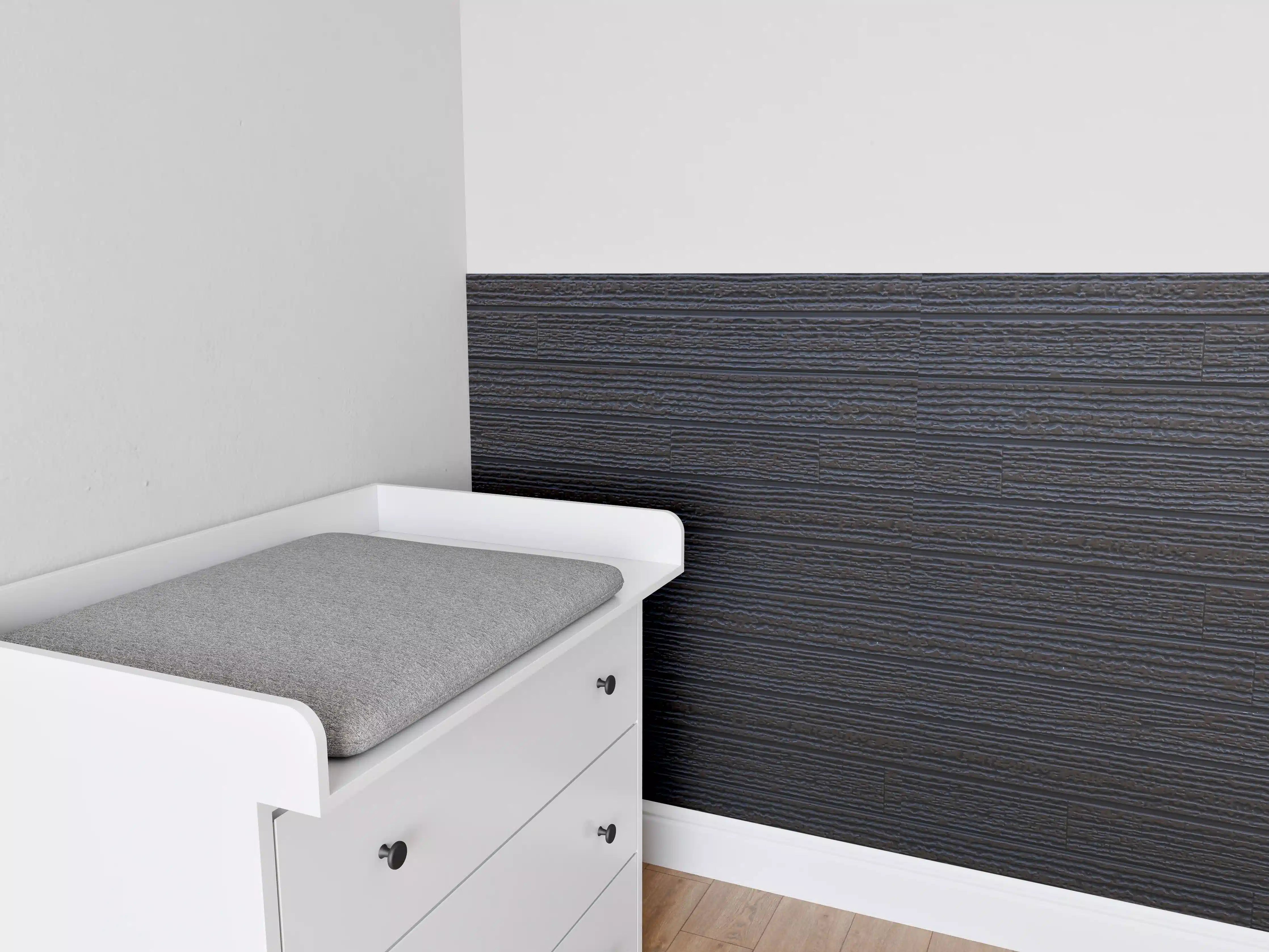 Babyzimmer Wandgestaltung - Schwarzes Holz - Vintage