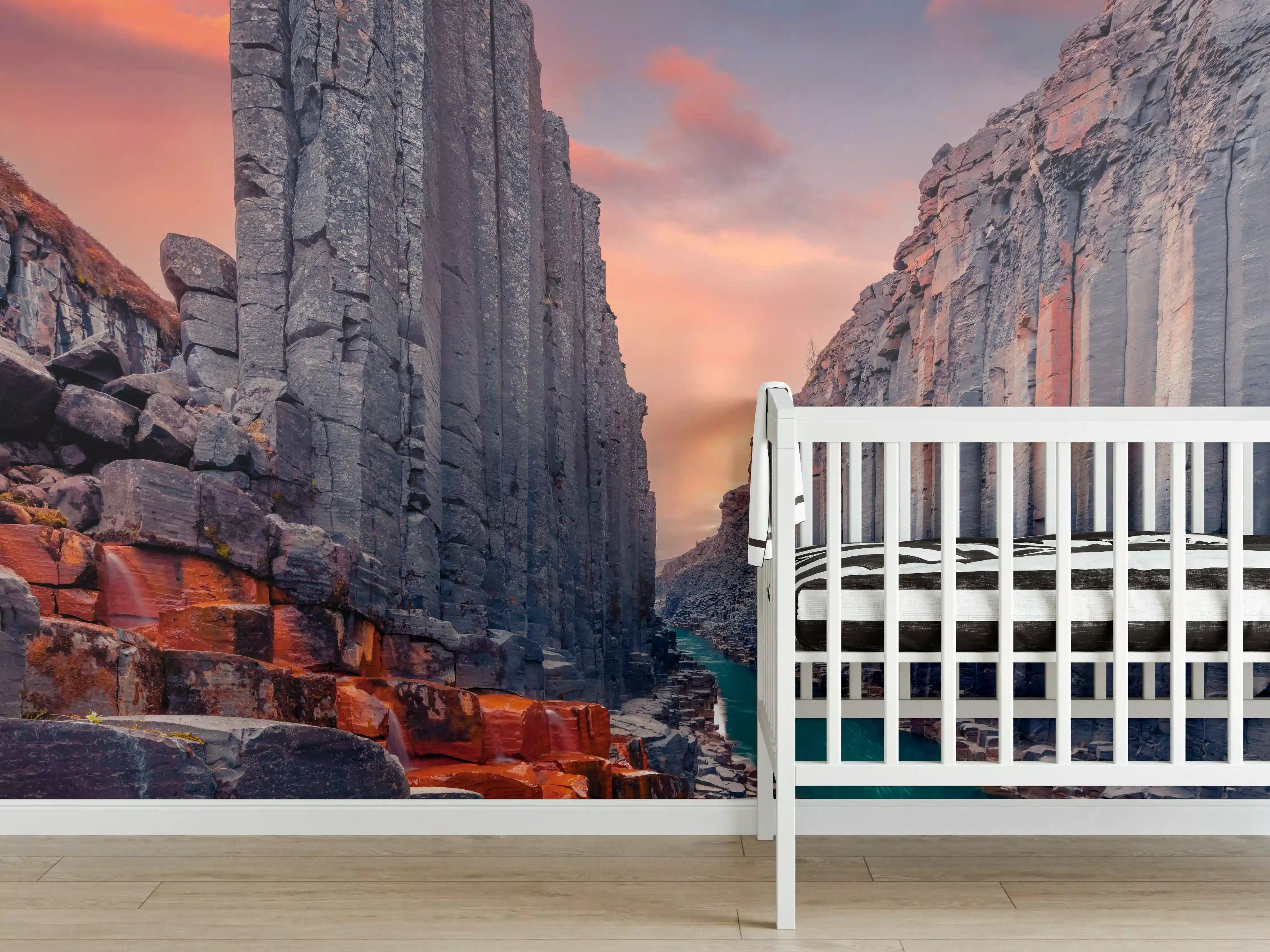 Babyzimmer Wandgestaltung - Sommerlicher Sonnenaufgang - Studlagil-Schlucht