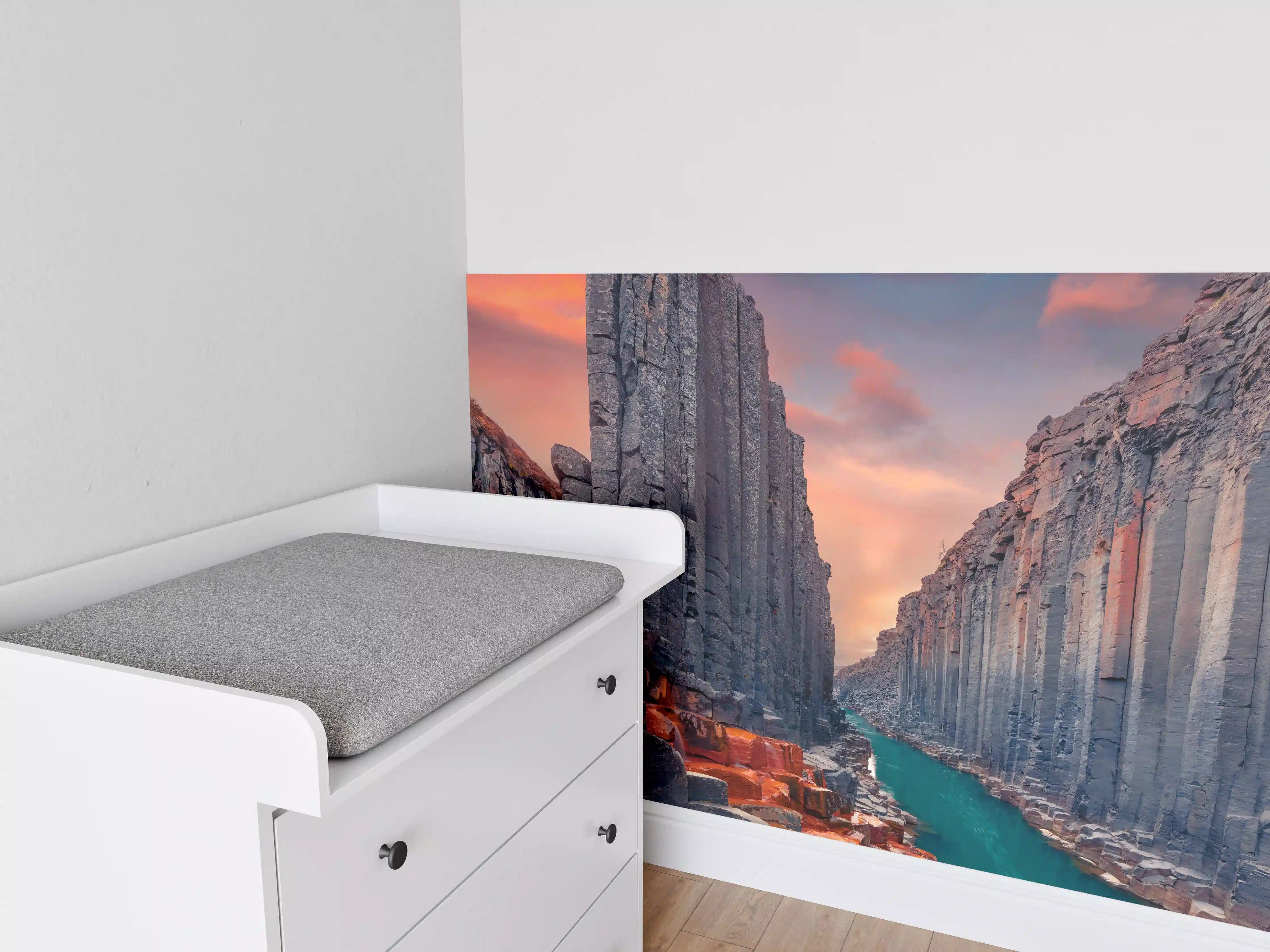 Babyzimmer Wandgestaltung - Sommerlicher Sonnenaufgang - Studlagil-Schlucht