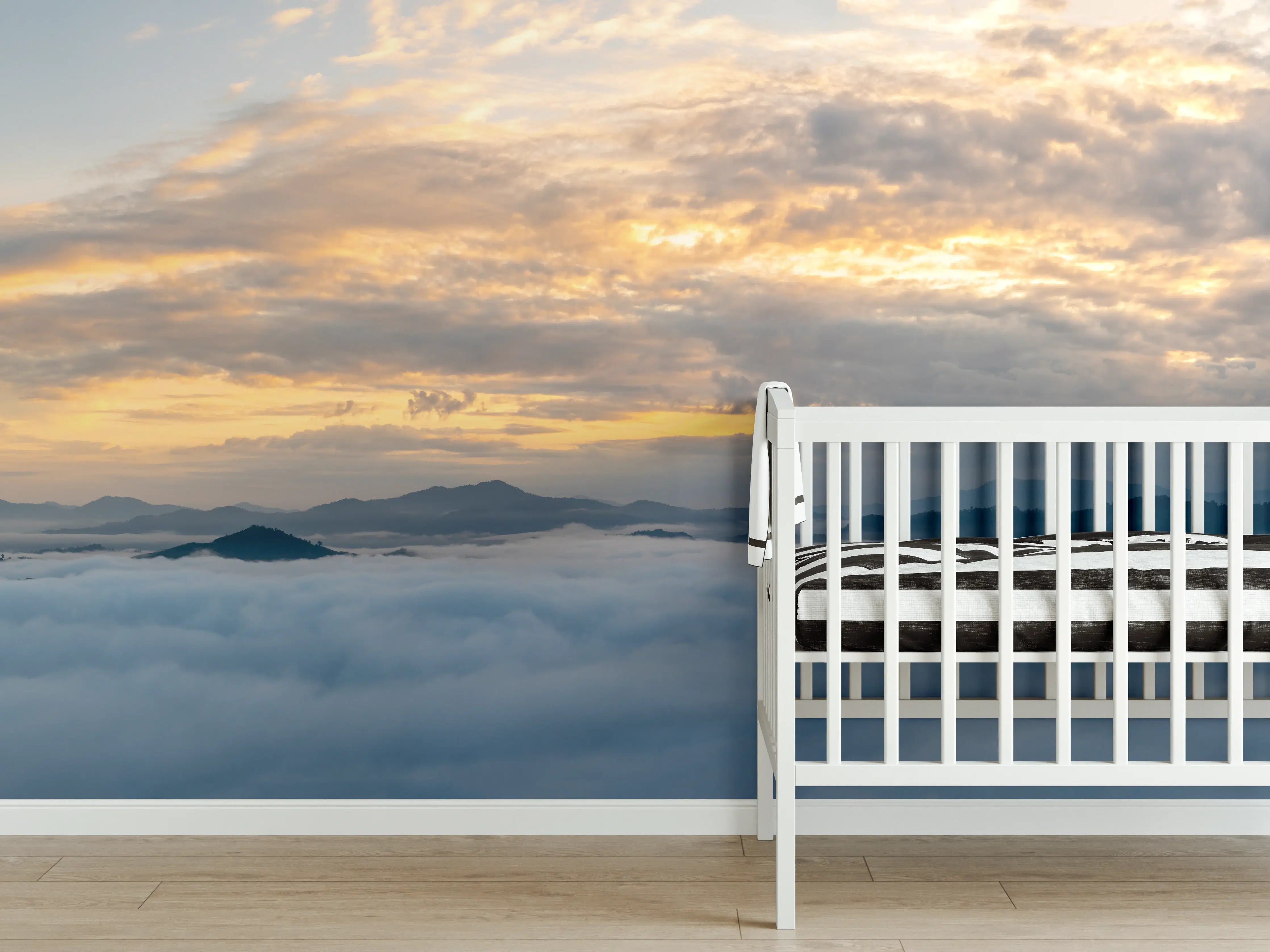 Babyzimmer Wandgestaltung - Sonnenuntergang über Wolkenmeer