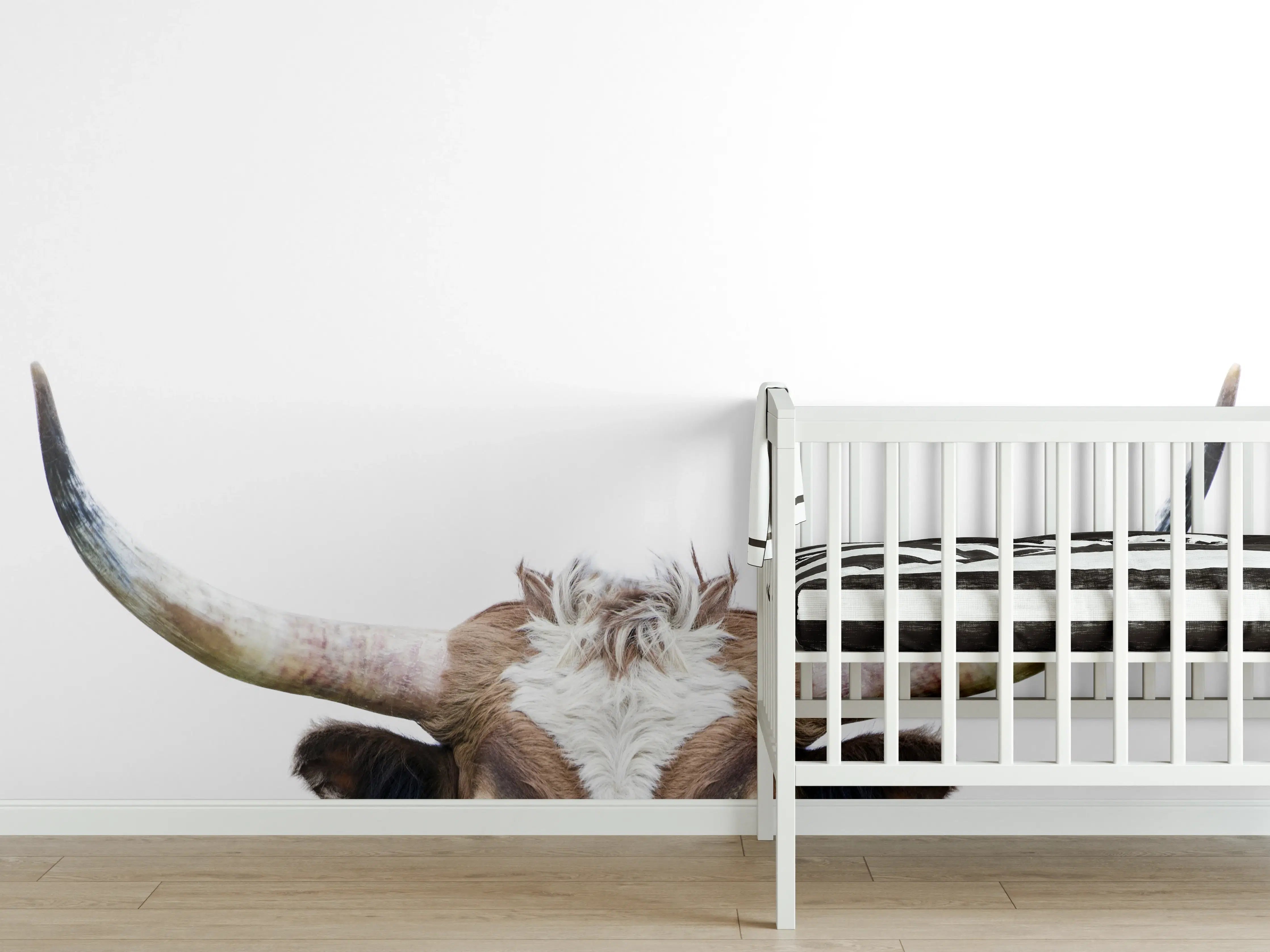Babyzimmer Wandgestaltung - Spähende Longhorn-Kuh