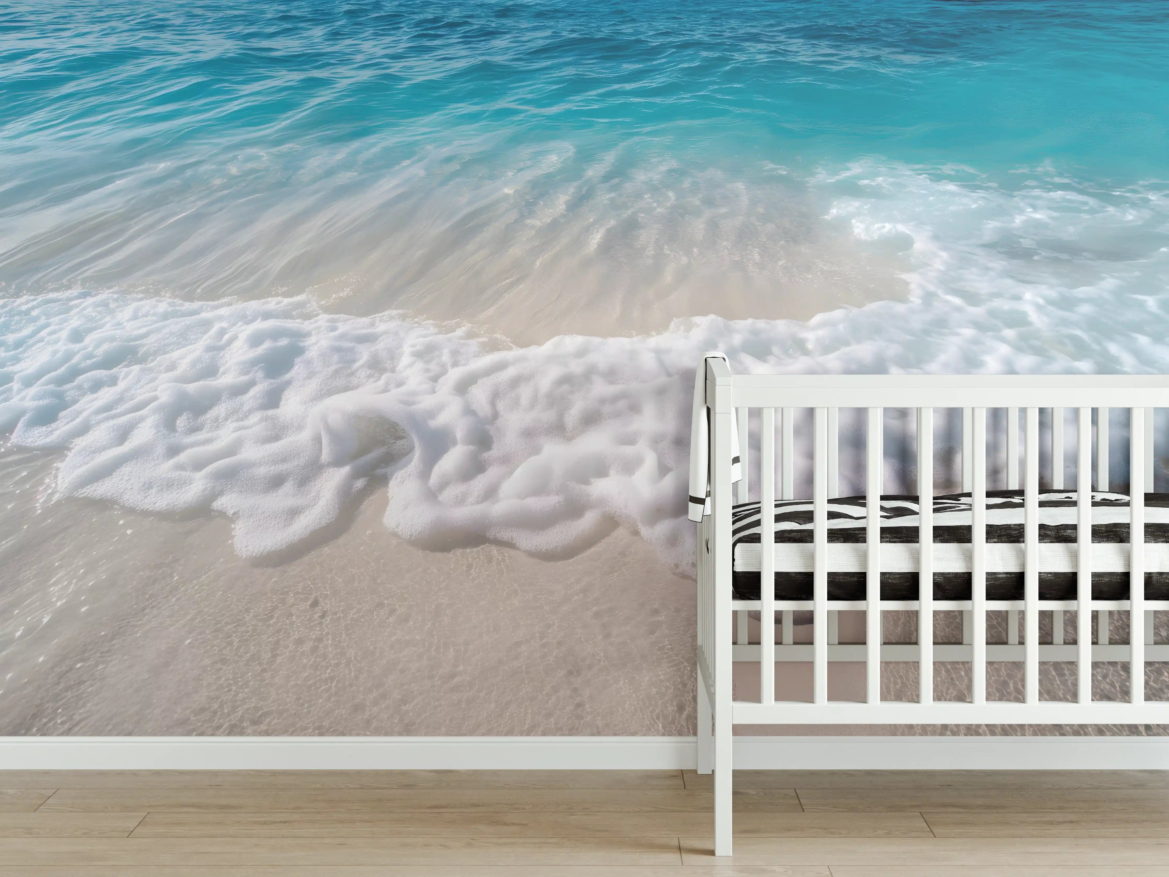 Babyzimmer Wandgestaltung - Strand mit sanften Wellen und Schaum