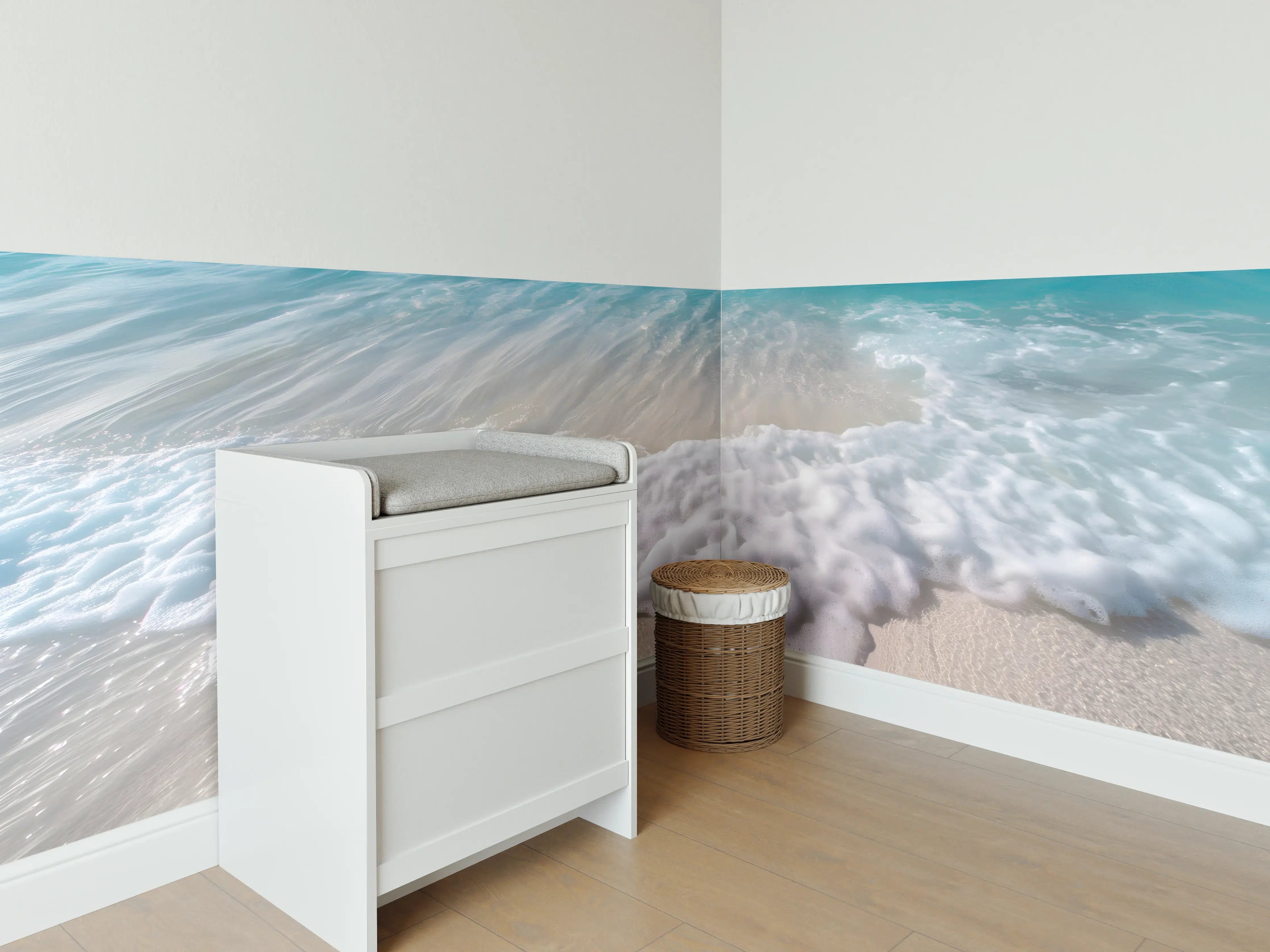 Babyzimmer Wandgestaltung - Strand mit sanften Wellen und Schaum
