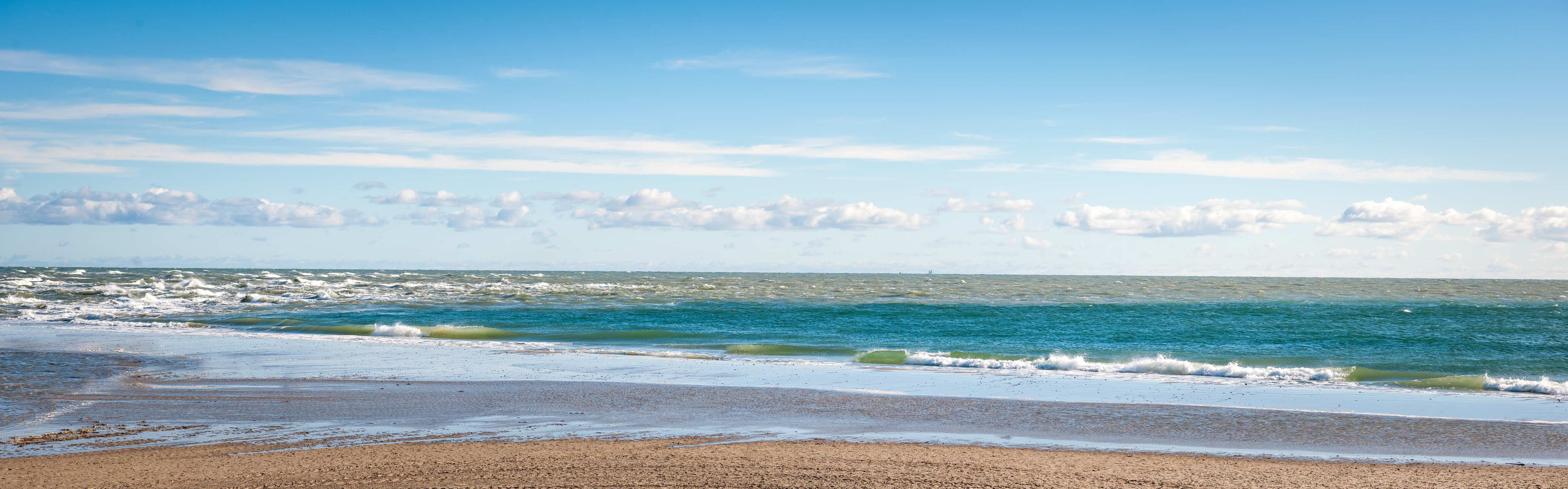 Babyzimmer Wandgestaltung-Strand und Meer bei Sonnenaufgang