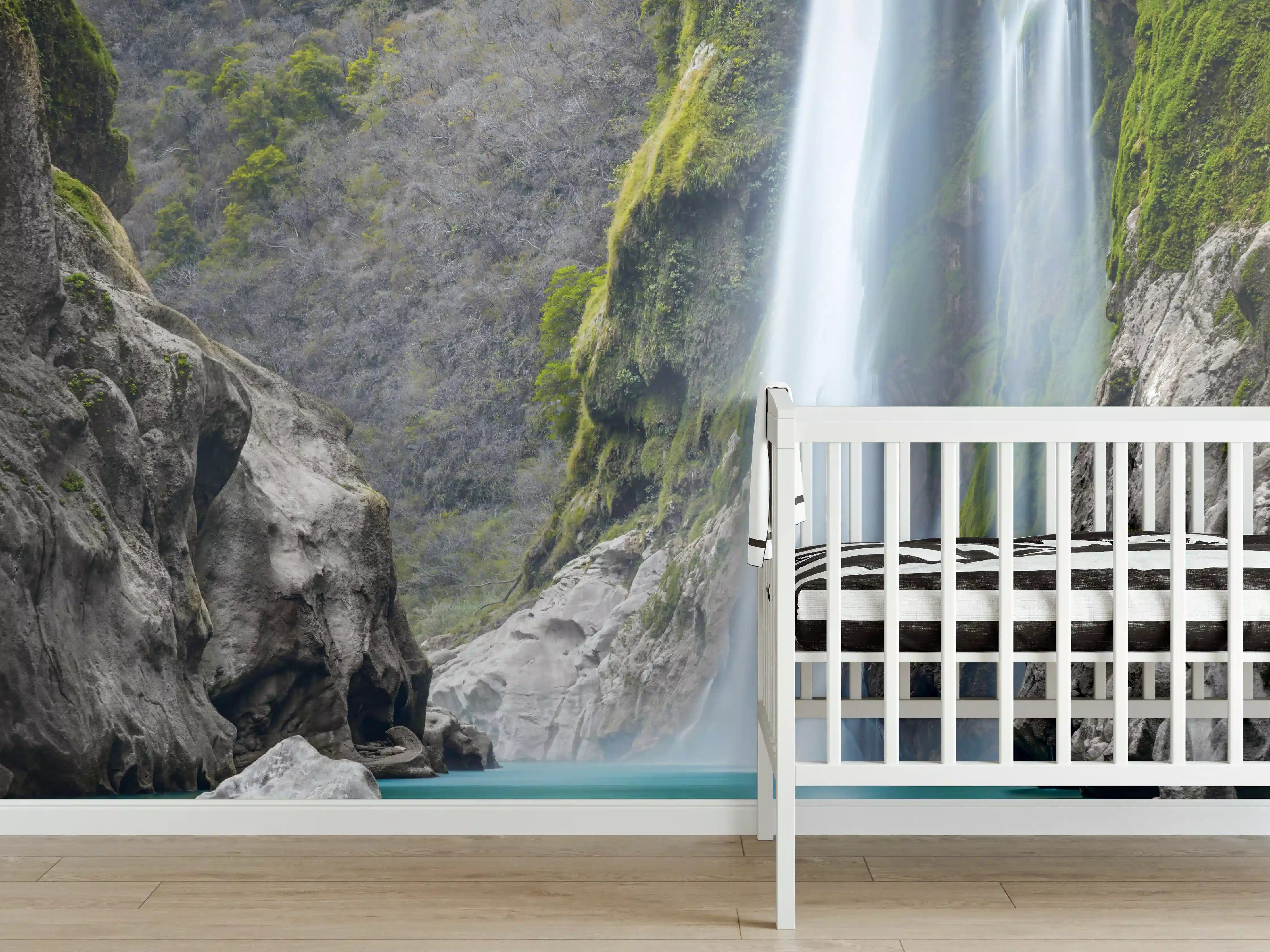 Babyzimmer Wandgestaltung - Tamul-Wasserfall am Fluss Tampaon