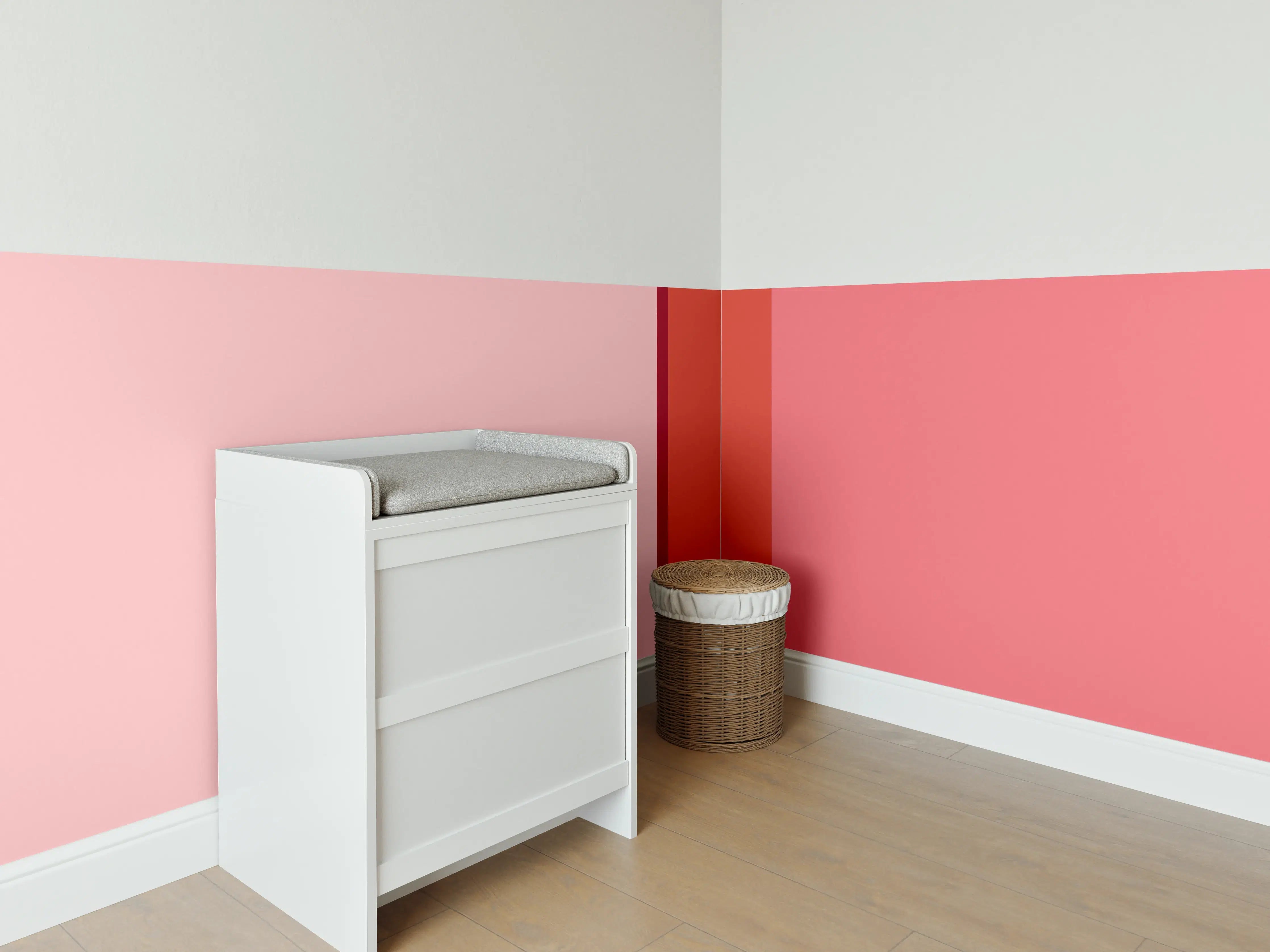 Babyzimmer Wandgestaltung - The Reds - Vertical - Tomato