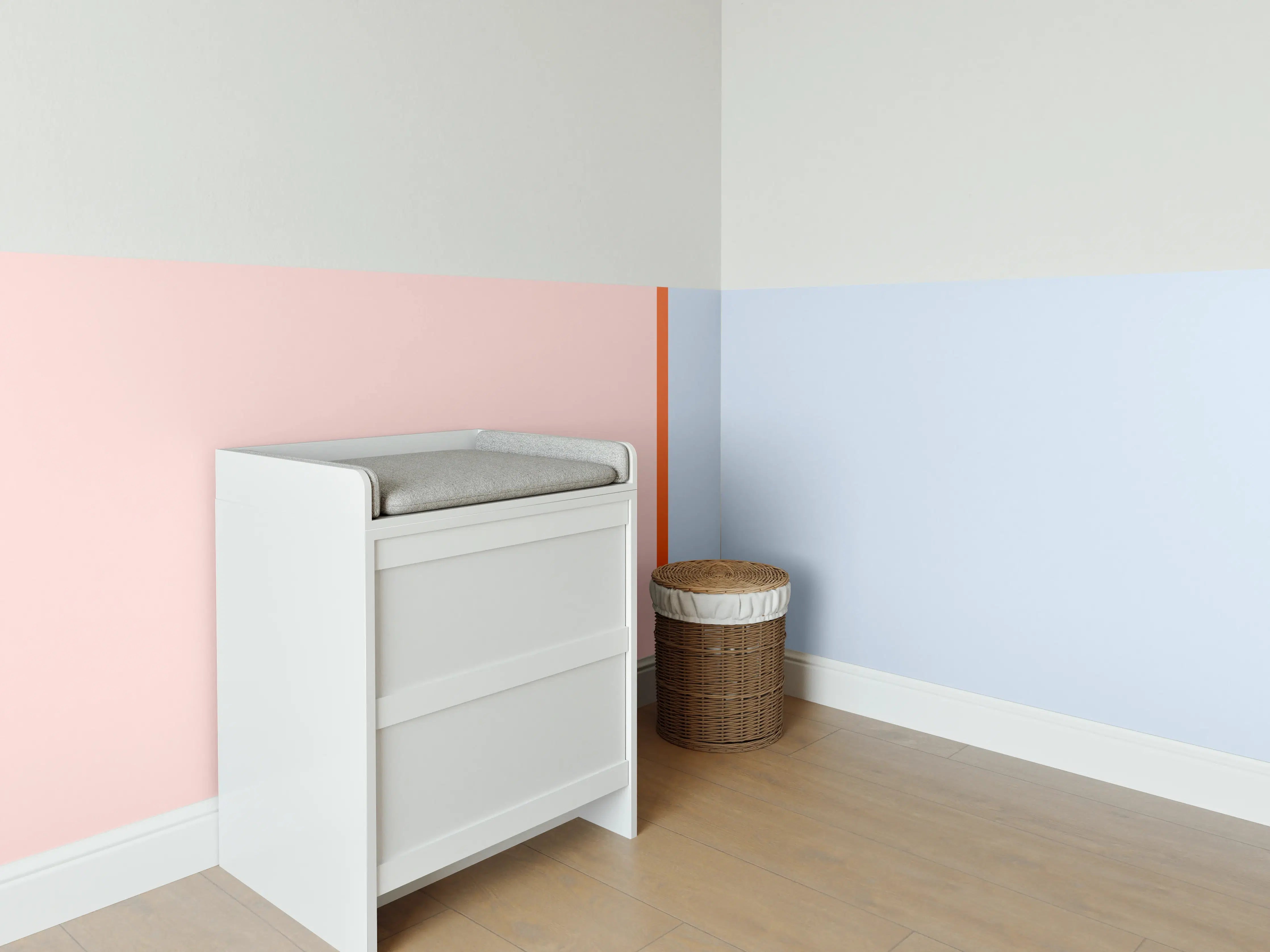 Babyzimmer Wandgestaltung - The Springs - Easy Vertikal - Crocus